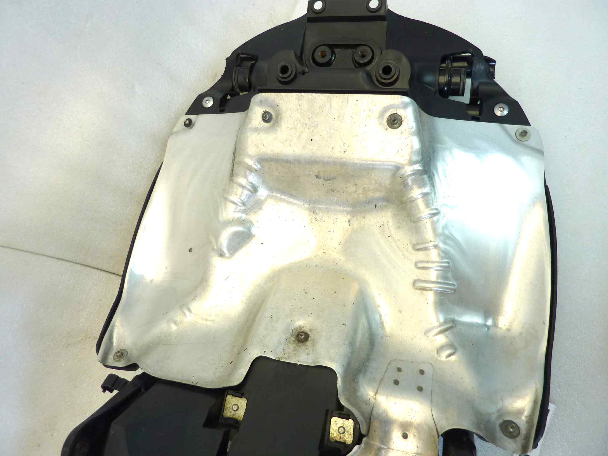 Telaietto posteriore passaruota HONDA VFR 800 X CROSSRUNNER 2011-2014 - immagine 4