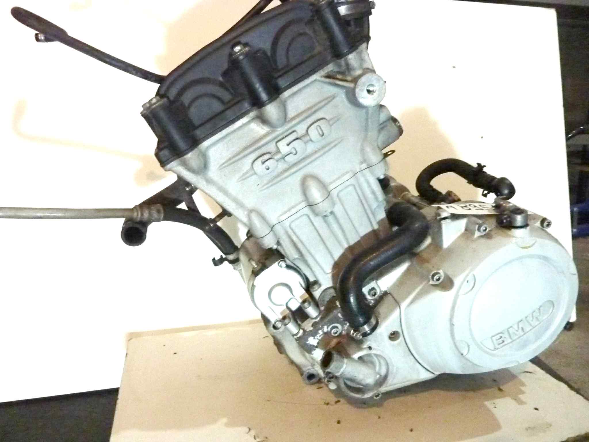 Motore Bmw 650 CS Scarver 42000 km, single Spark, con motorino avviamento, non entra la prima marcia - immagine 2