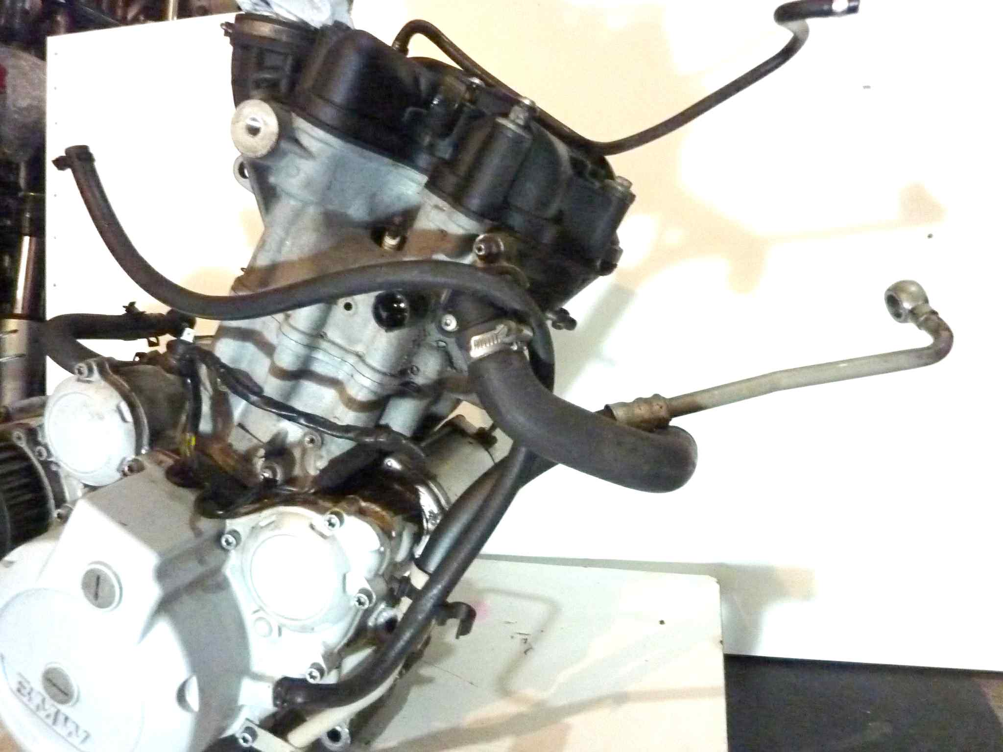 Motore Bmw 650 CS Scarver 42000 km, single Spark, con motorino avviamento, non entra la prima marcia - immagine 10
