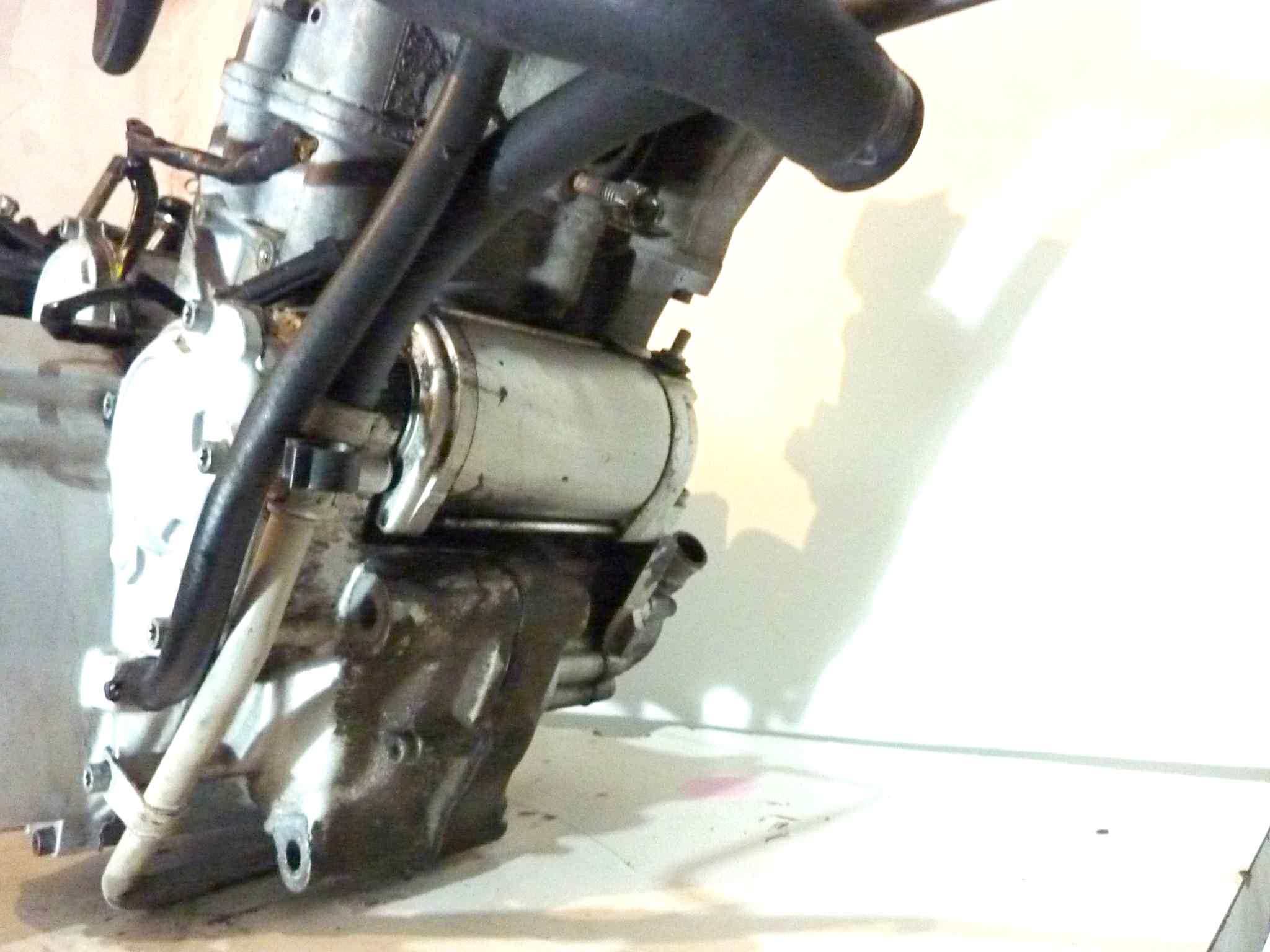 Motore Bmw 650 CS Scarver 42000 km, single Spark, con motorino avviamento, non entra la prima marcia - immagine 11