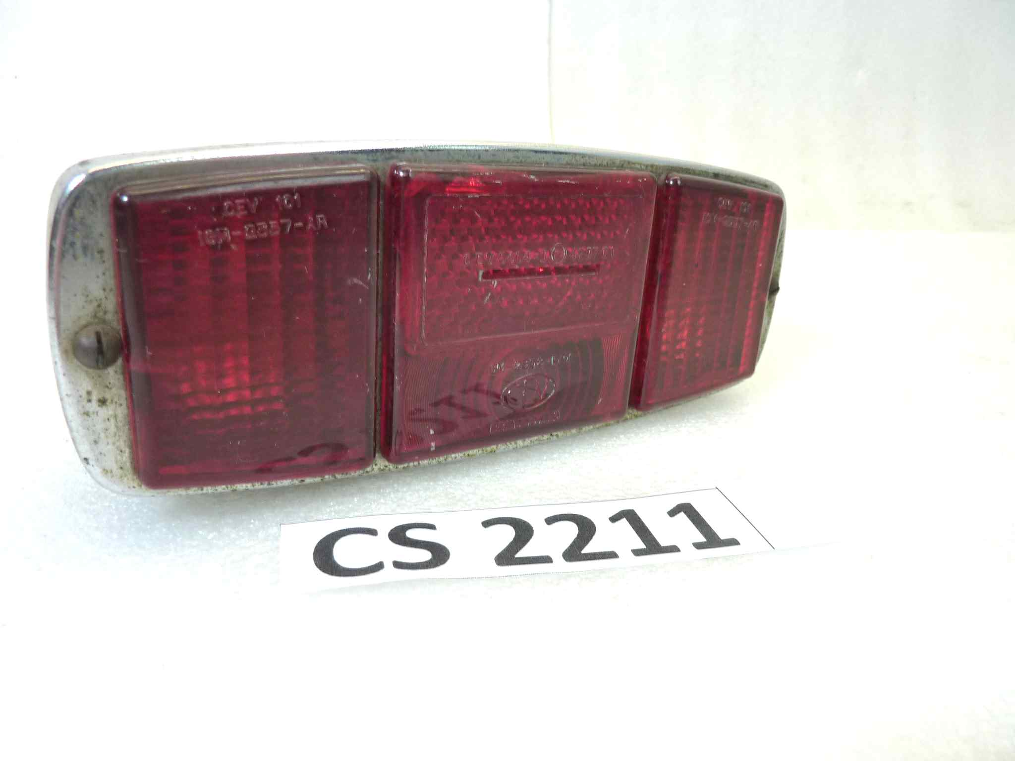 Fanalino fanale posteriore motocarro Cev 101 IGM 2357 AR non testato, non aperto, proposto come da ritrovamento e come da foto in annuncio