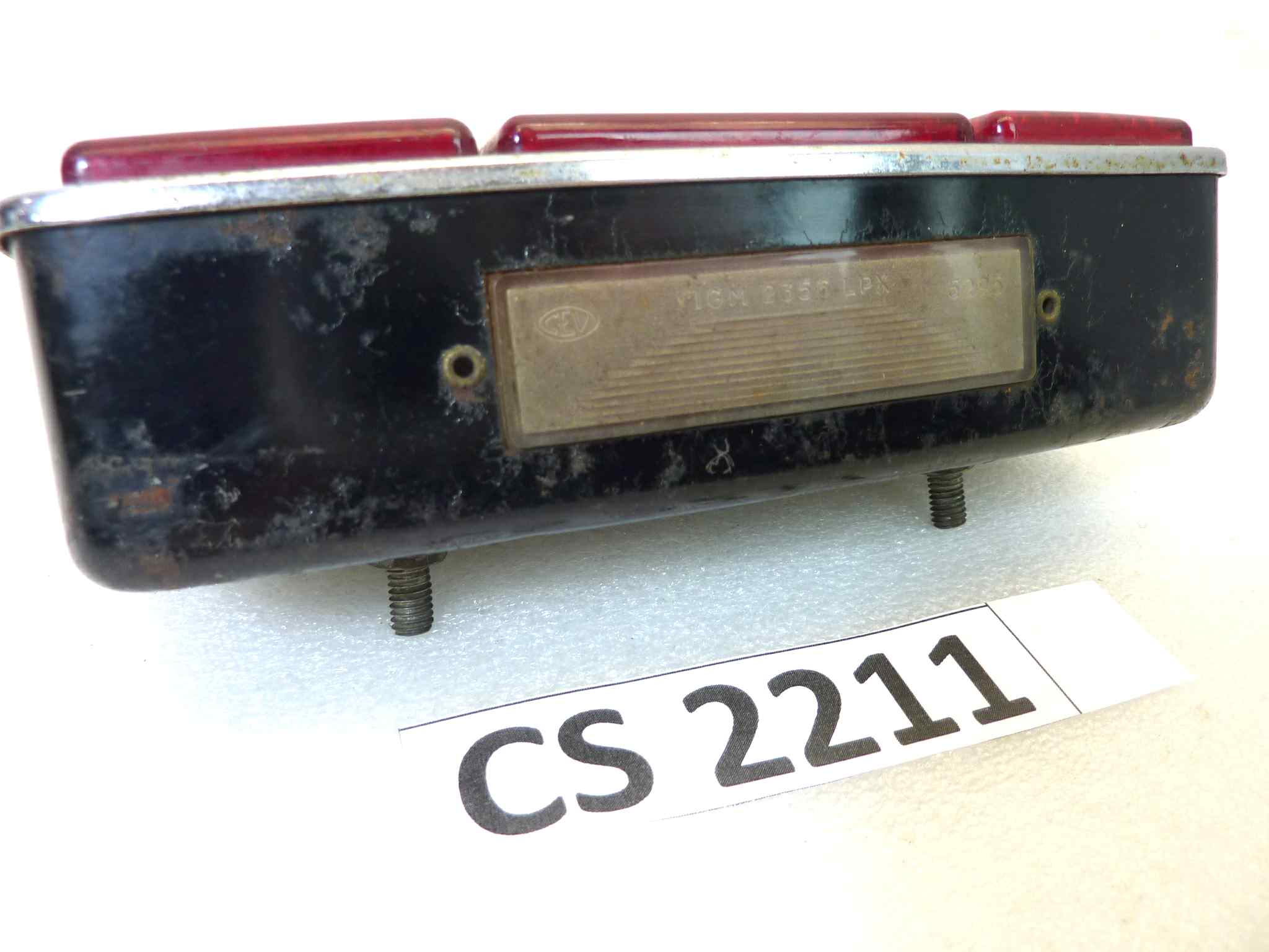 Fanalino fanale posteriore motocarro Cev 101 IGM 2357 AR non testato, non aperto, proposto come da ritrovamento e come da foto in annuncio - immagine 4