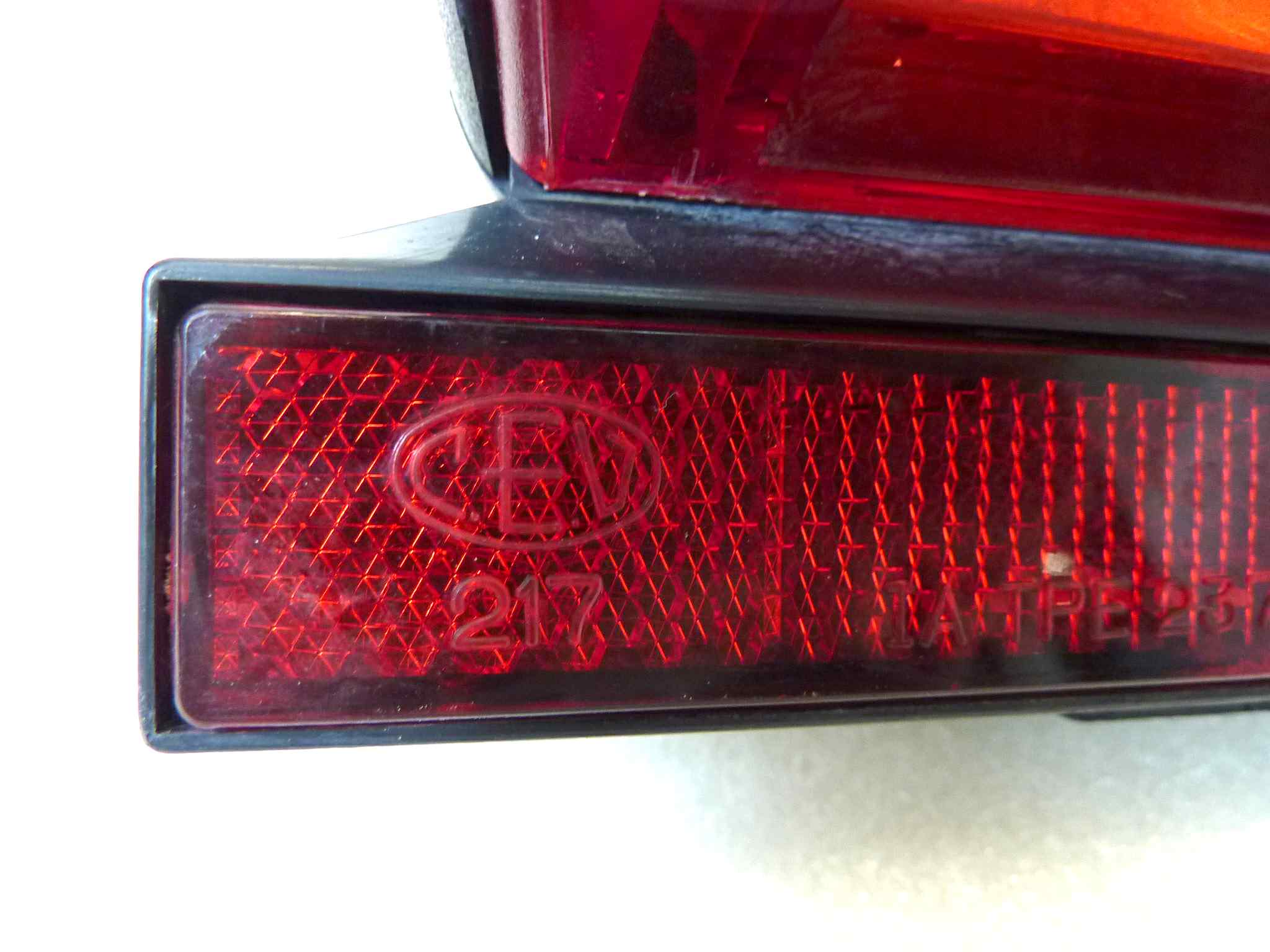 Fanalino fanale posteriore Guzzi V35 SP1000 Le Mans III T3 T4 850 PA cod 19740900 19741000 con staffa - immagine 7