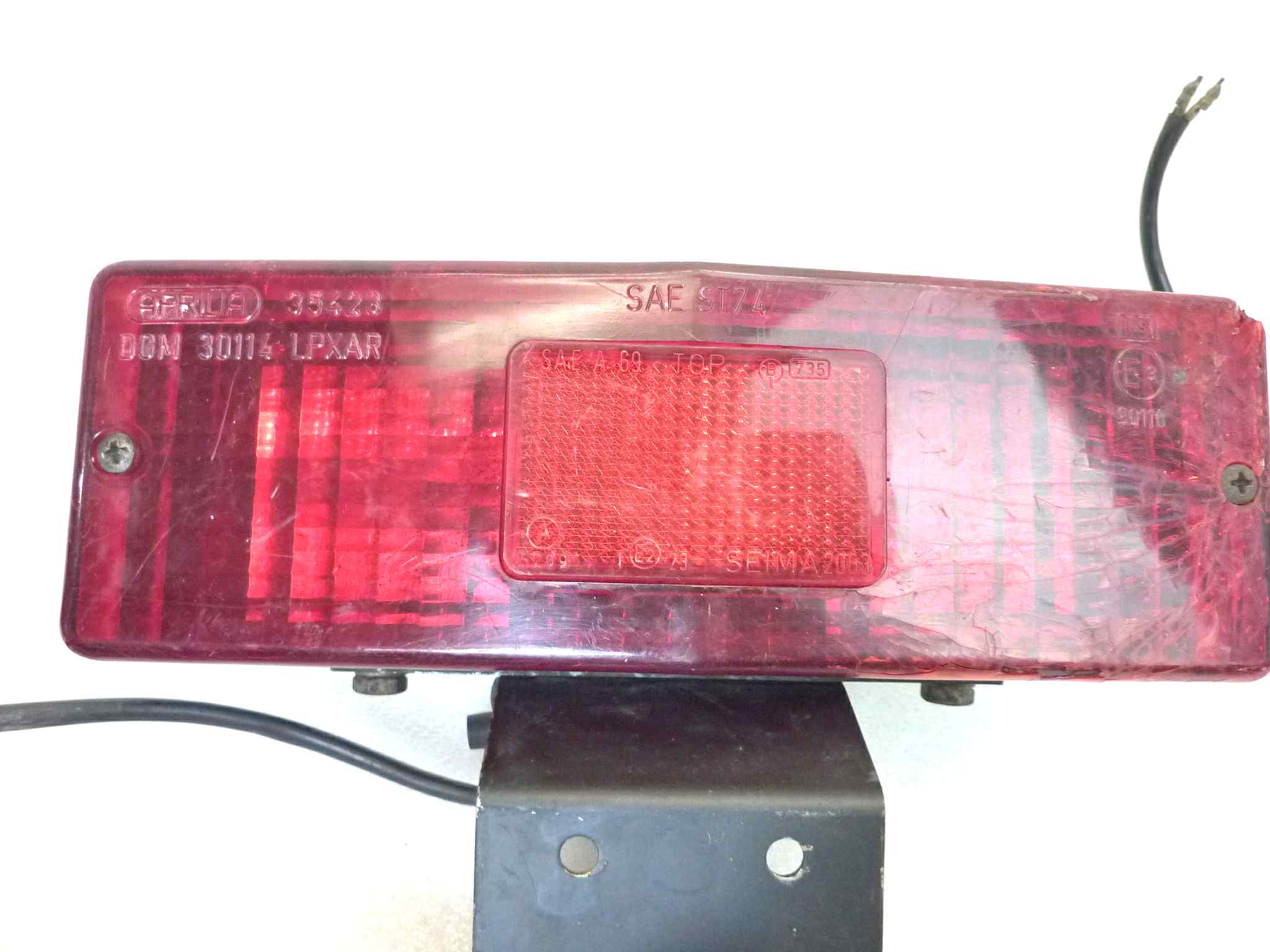 Fanalino fanale posteriore Guzzi V1000 Idroconvert non testato, non aperto, proposto come da ritrovamento e come da foto in annuncio - immagine 7