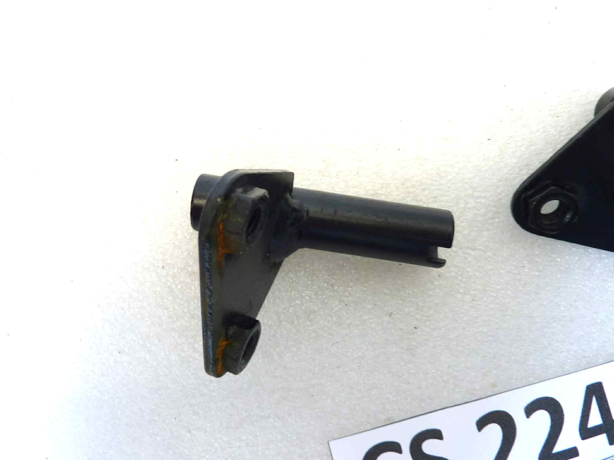 Staffe supporti frecce Guzzi Le Mans II V65 SP - immagine 2