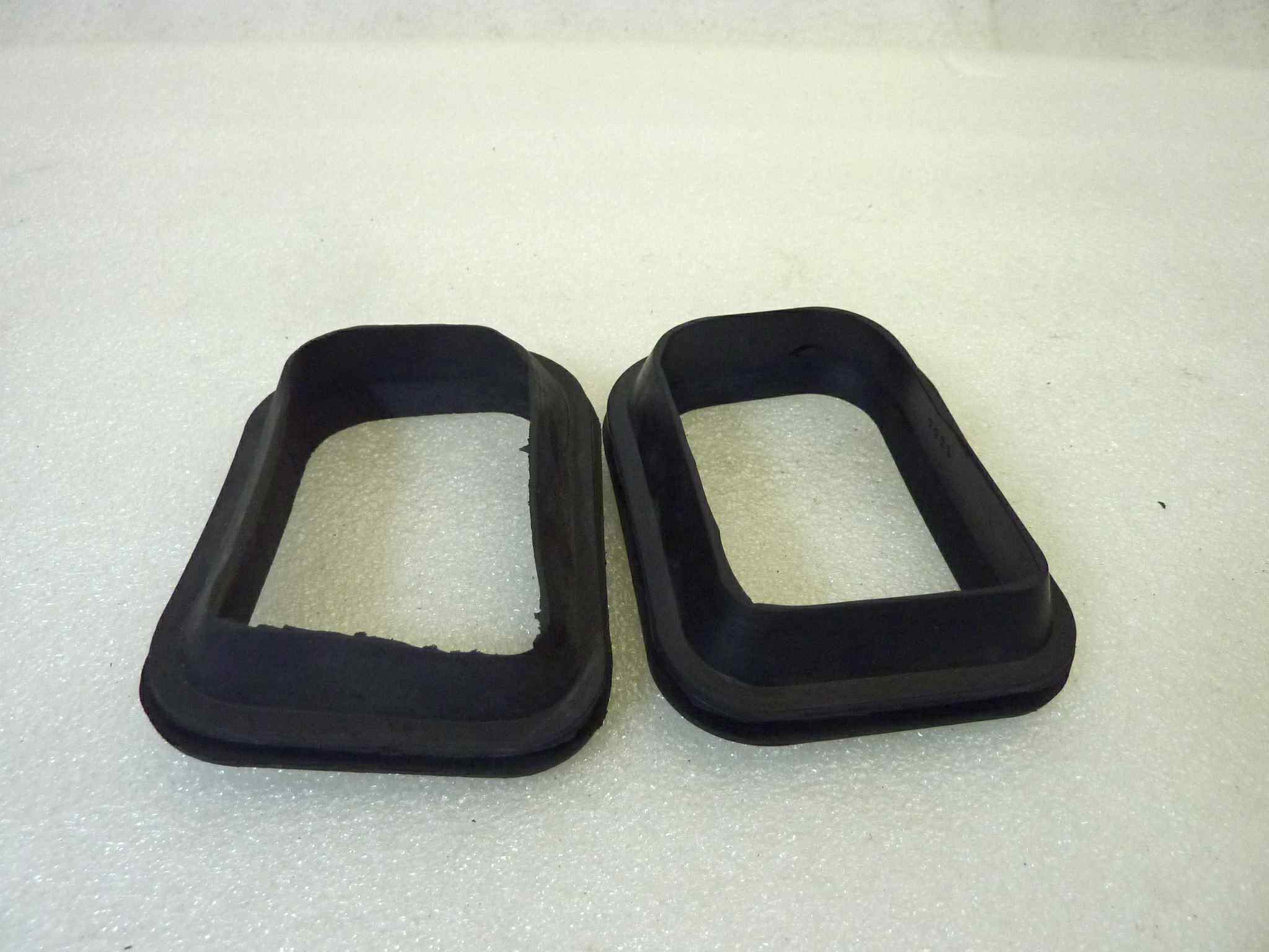 Cornice gomma freccia Guzzi T3 T4 850 SP1000 T5 polizia V65 cod 17750765 - immagine 5