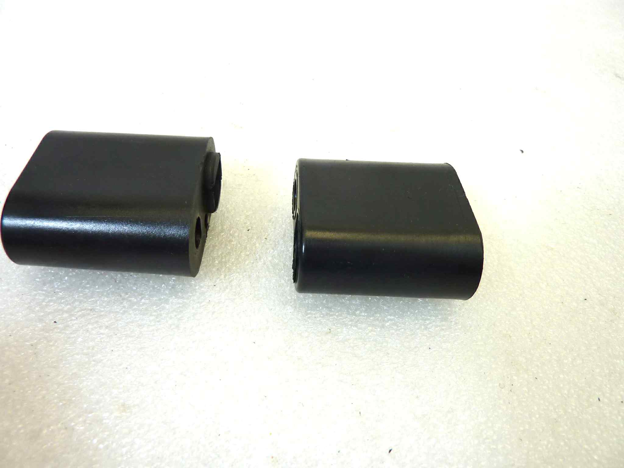 Coppia staffe prolunghe frecce Guzzi V7 700 850 V85 V9 Bobber cod 2B006107 - immagine 4