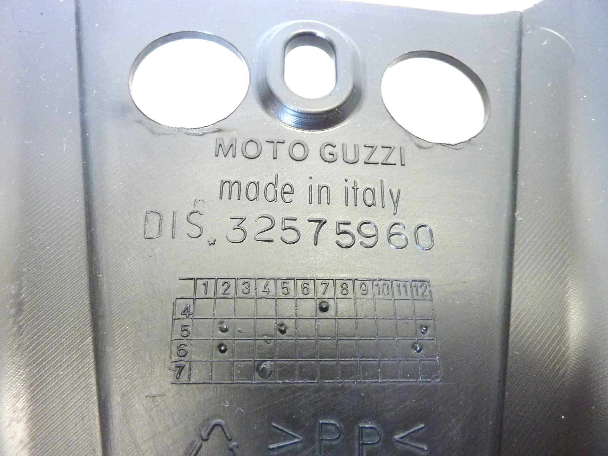 Coperchio anteriore Guzzi Nevada 750 2009 - 2010 protezione telaio cod 32575960 NUOVO fondo di magazzino, LEGGI DESCRIZIONE - immagine 4