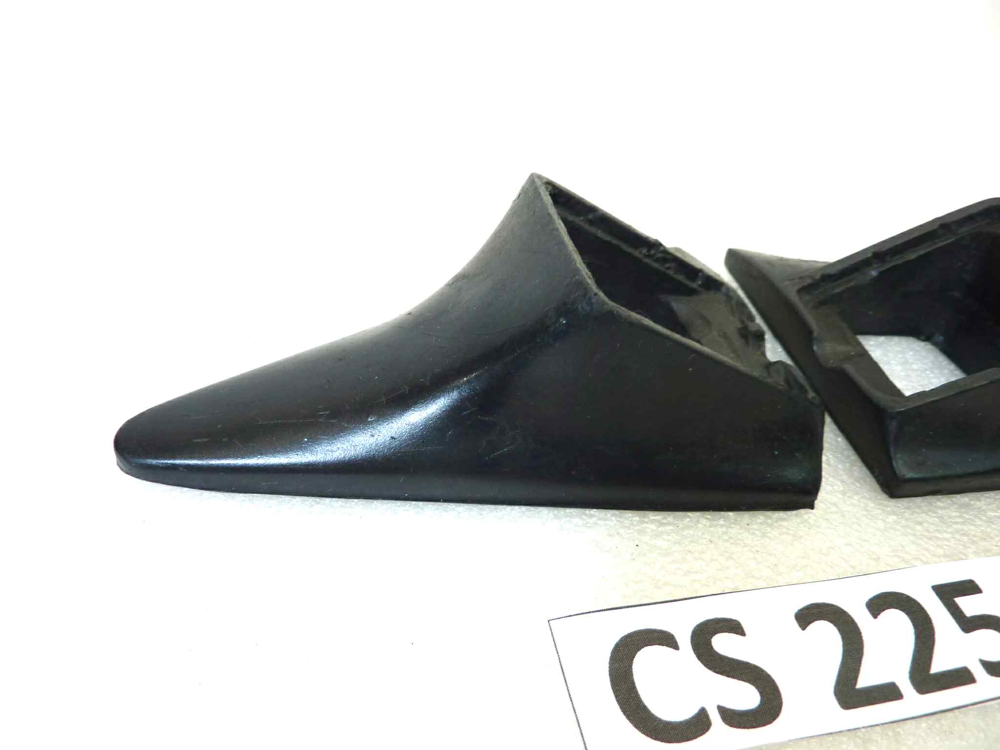 Coppia gomme frecce Guzzi Le Mans 4 1000 1983 - cod 28574965 28753750 - immagine 2