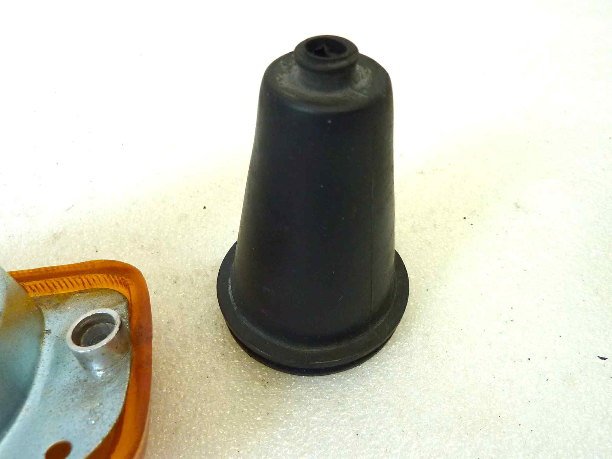 Freccia Guzzi 1000-SP SP-2 Spada T4 Fiat 850 P17505 sinistra - immagine 9