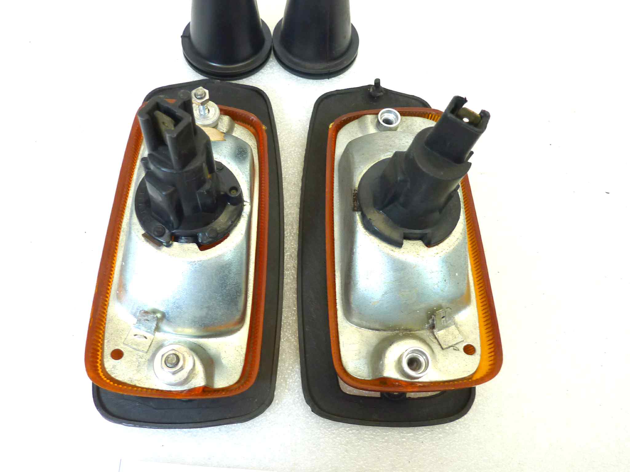 Coppia frecce Guzzi 1000-SP SP-2 Spada T4 Fiat 850 Catalux 850 B IGM 4755 LAX - immagine 7