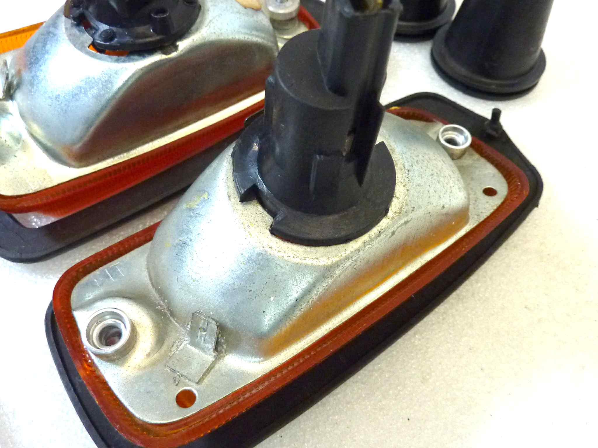 Coppia frecce Guzzi 1000-SP SP-2 Spada T4 Fiat 850 Catalux 850 B IGM 4755 LAX - immagine 9