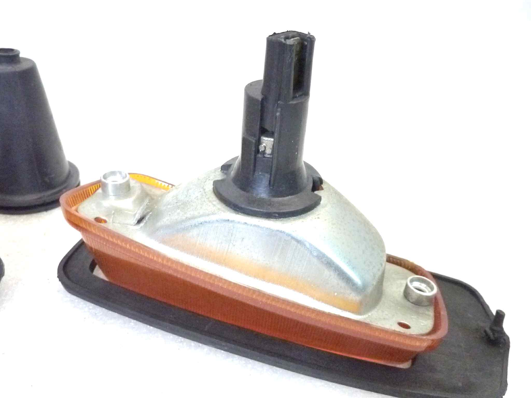 Coppia frecce Guzzi 1000-SP SP-2 Spada T4 Fiat 850 Catalux 850 B IGM 4755 LAX - immagine 13