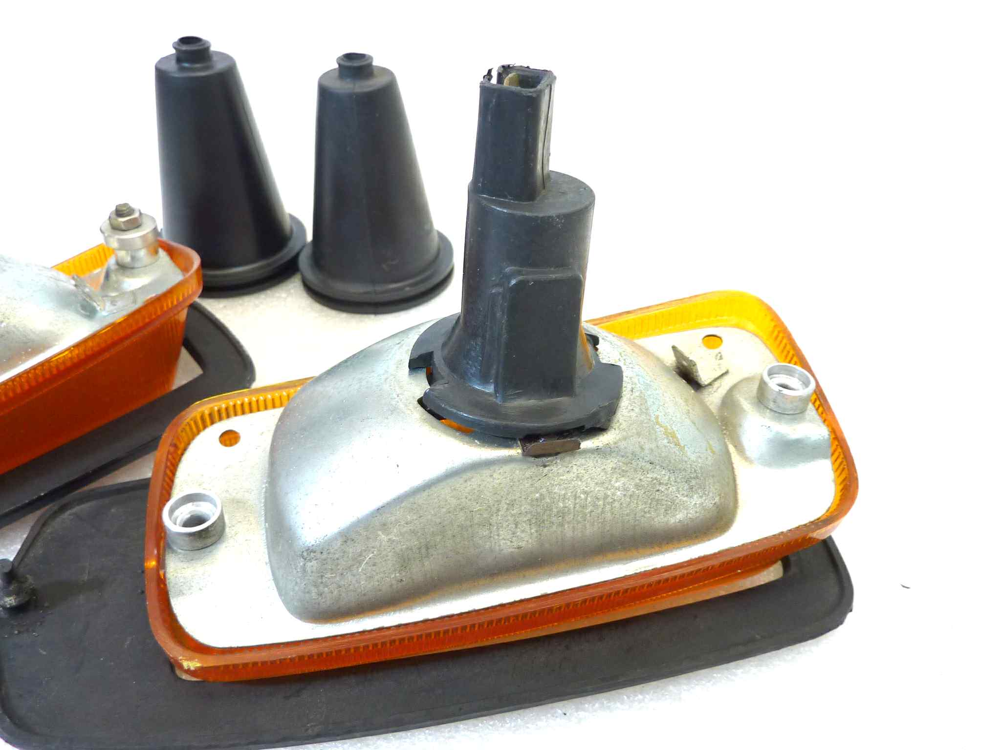 Coppia frecce Guzzi 1000-SP SP-2 Spada T4 Fiat 850 Catalux 850 B IGM 4755 LAX - immagine 14