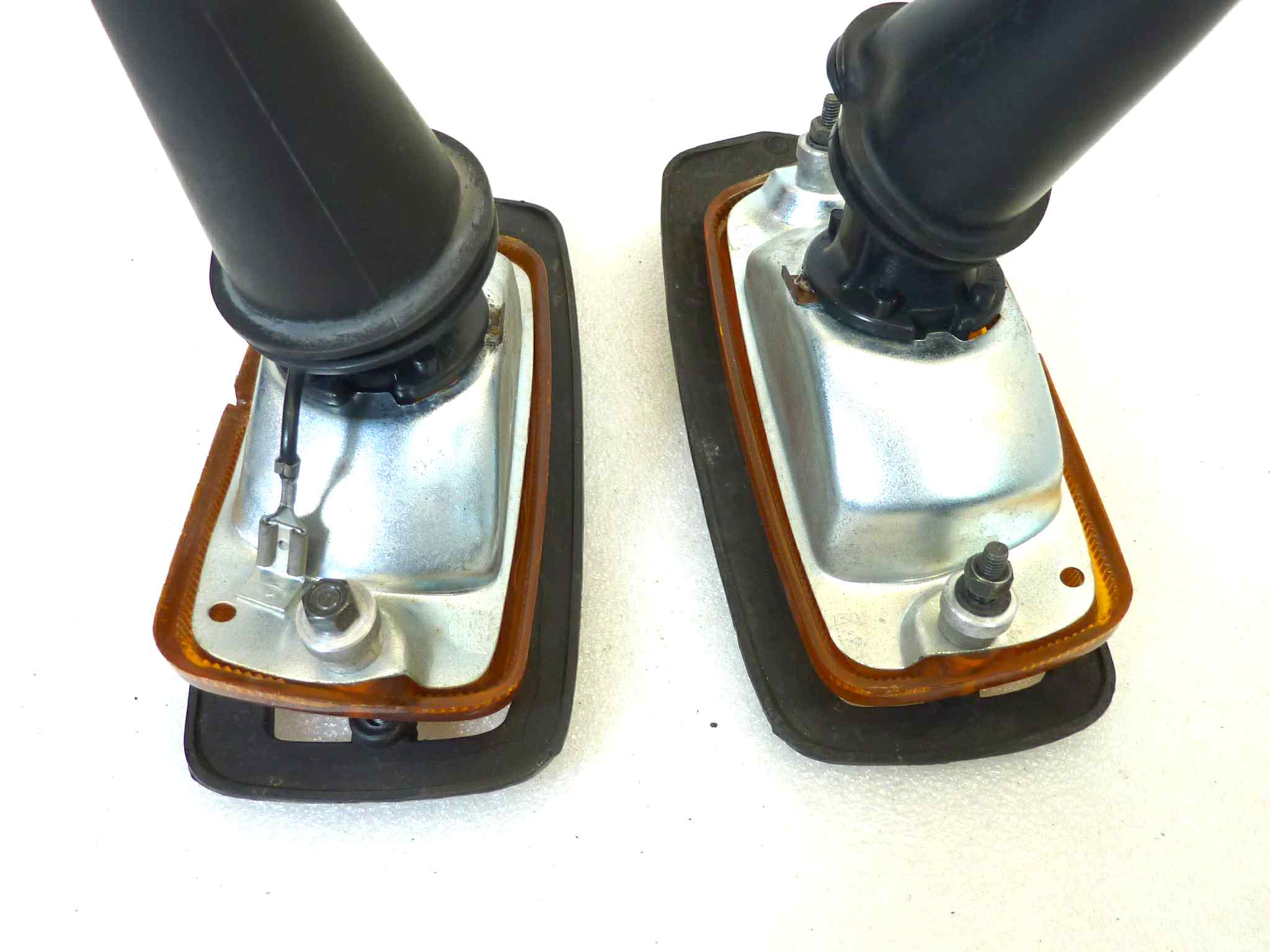 Coppia frecce carena Guzzi 1000-SP SP-2 Spada T4 Fiat 850 Stars IGM 3383 LAX - immagine 8