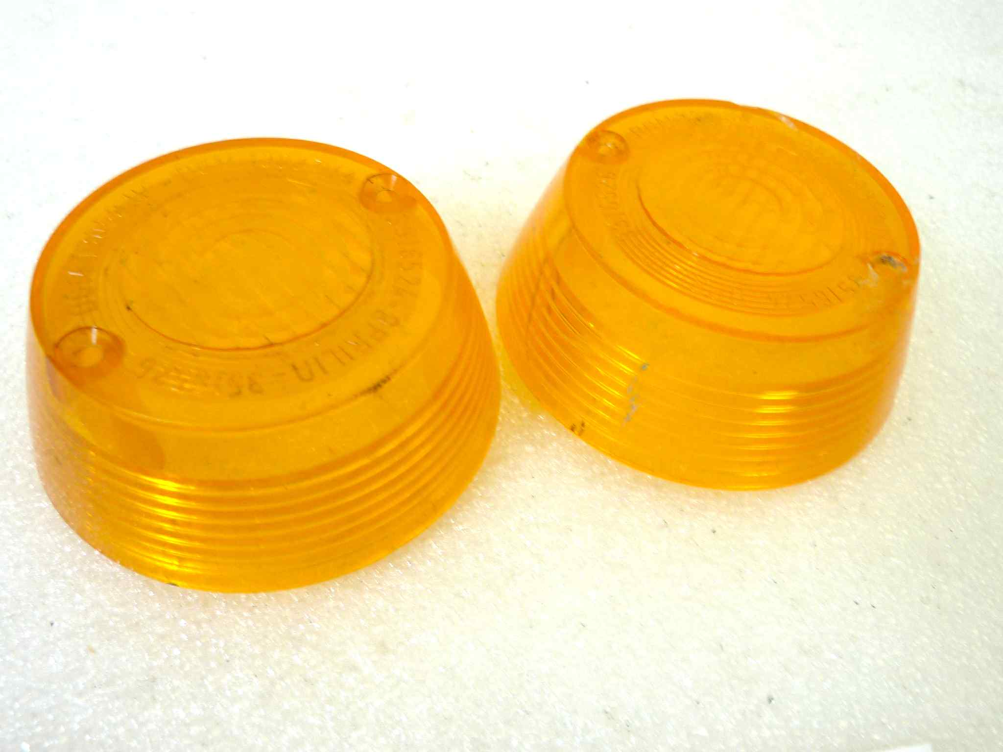 Coppia gemme frecce Aprilia 3516524 3516526 DGM 13037 13050 arancione chiaro giallo moto epoca vari modelli - immagine 6