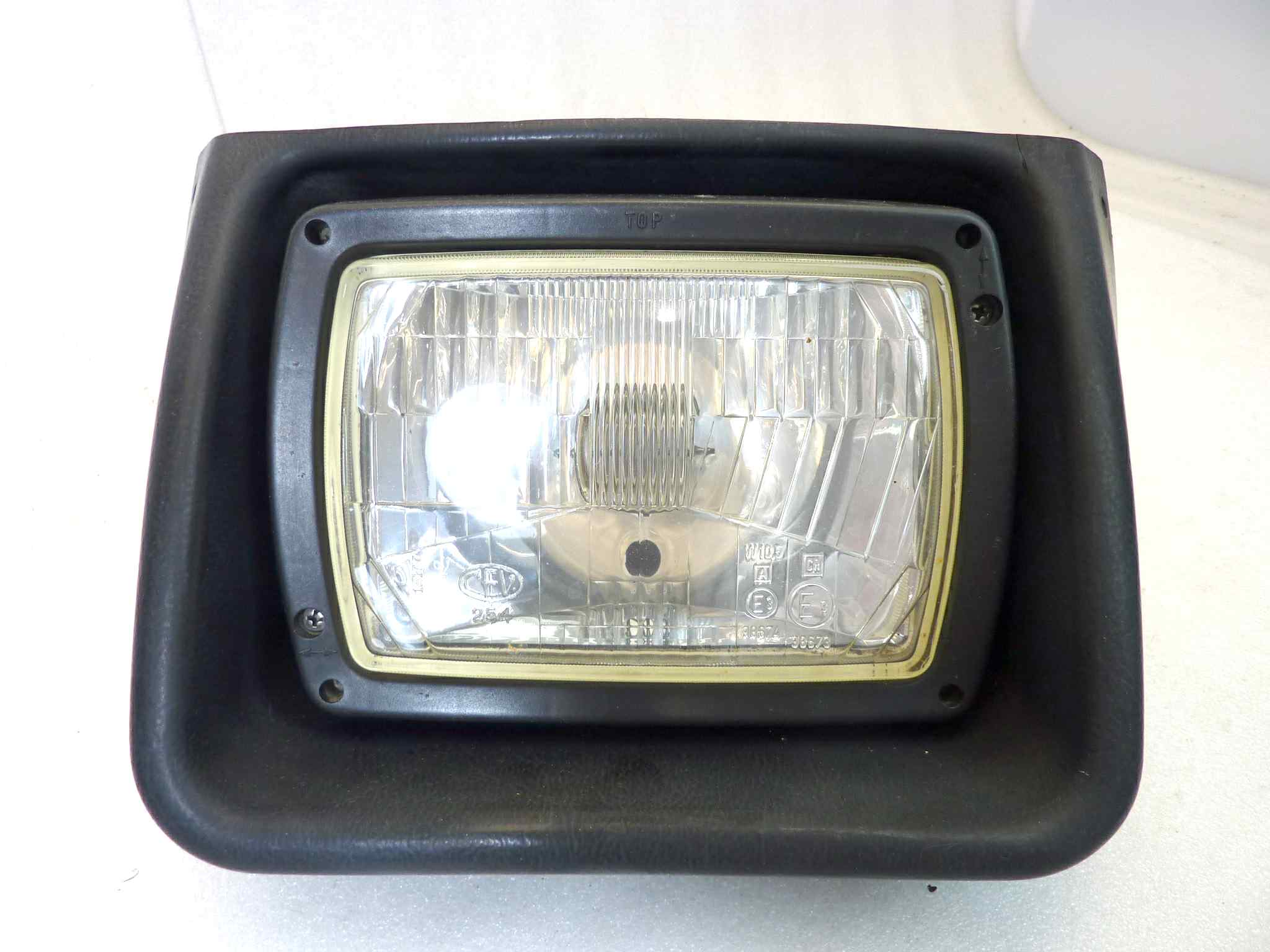 Faro carena Driver Guzzi California 2 e vari modelli Cev 254 con scocca esterna - immagine 2