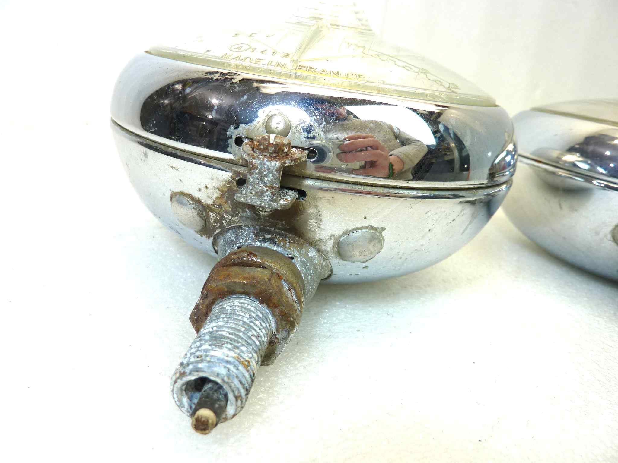 Coppia fendinebbia epoca Marchal Sev 672 682 692 diam tot 140 mm auto epoca originali no replica uno con parabola deteriorata - immagine 6