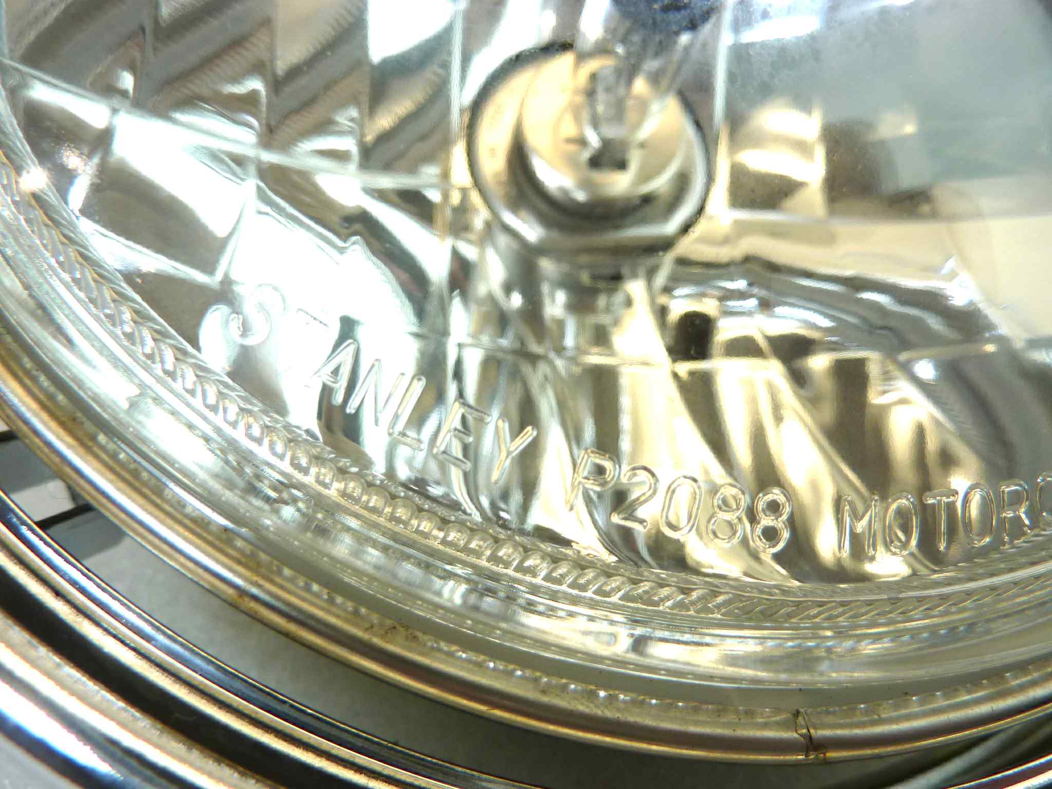 Fanale faro anteriore moto epoca vari modelli Stanley P2088 diam 140 mm H4 QA29 diam tot ghiera 180 mm NUOVO fondo di magazzino, LEGGI DESCRIZIONE - immagine 3