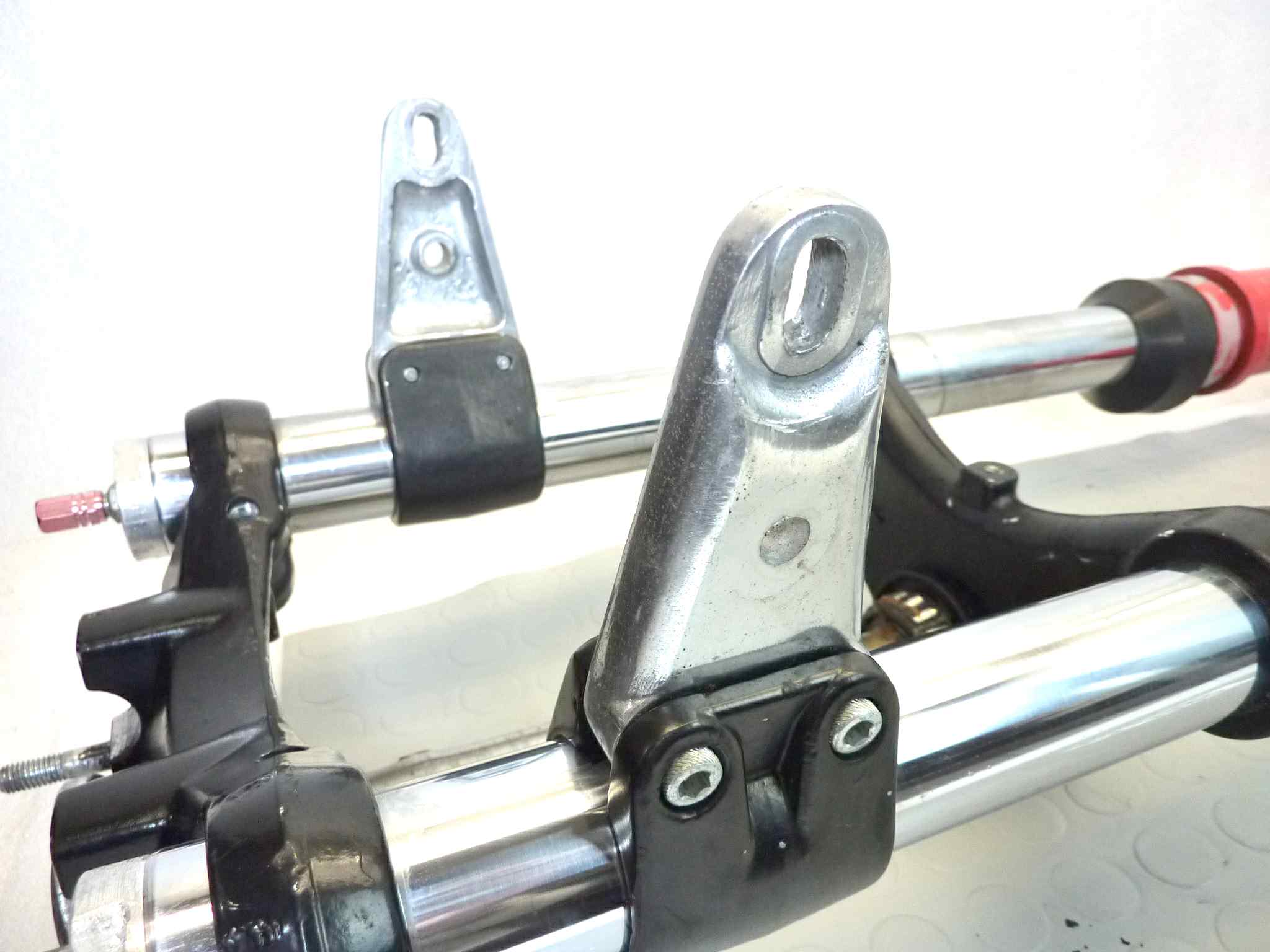Forcella Moto Guzzi 850 T5 - immagine 15