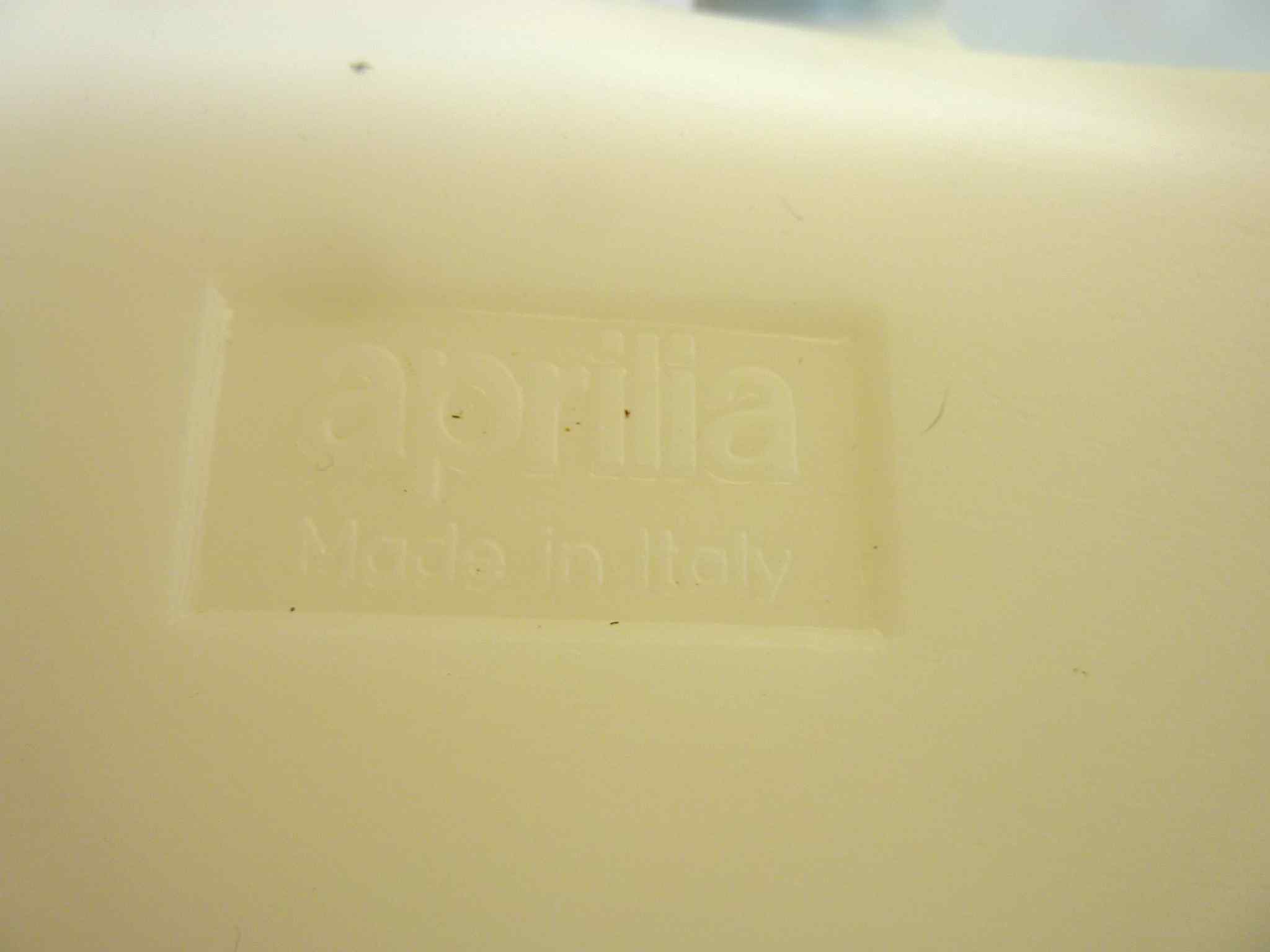 Serbatoio olio con sensore Aprilia AF1 50 1986 - 1987 tipo AB - immagine 3