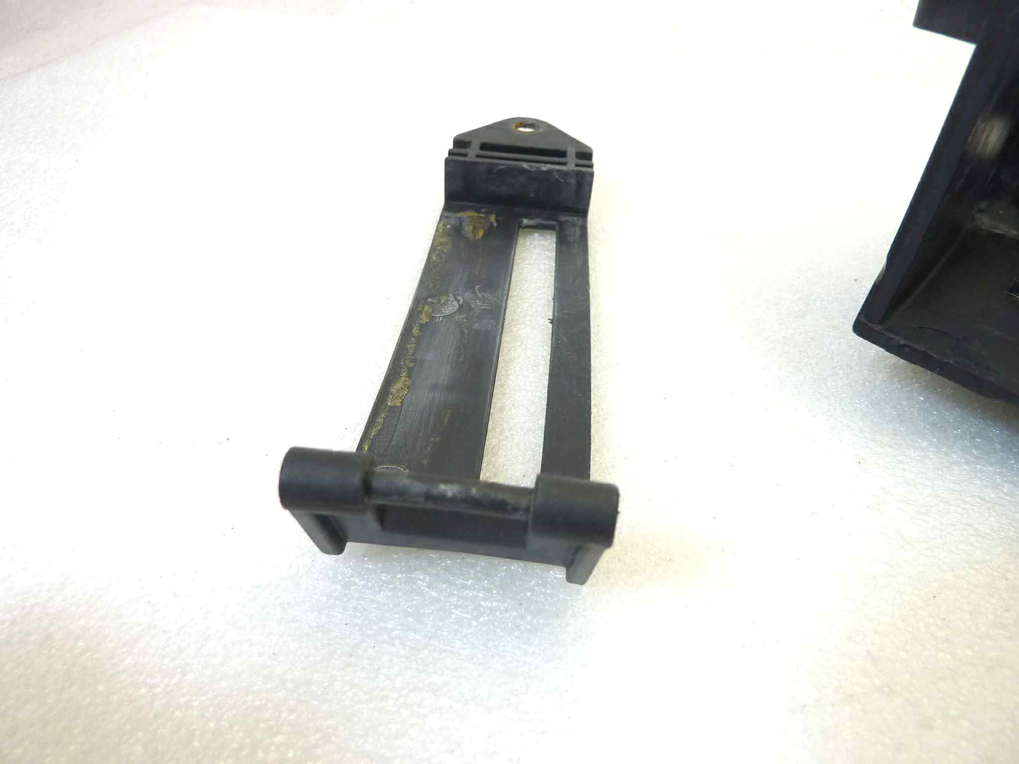 Scatola staffa batteria Aprilia AF1 50 1986 - 1987 tipo AB - immagine 6