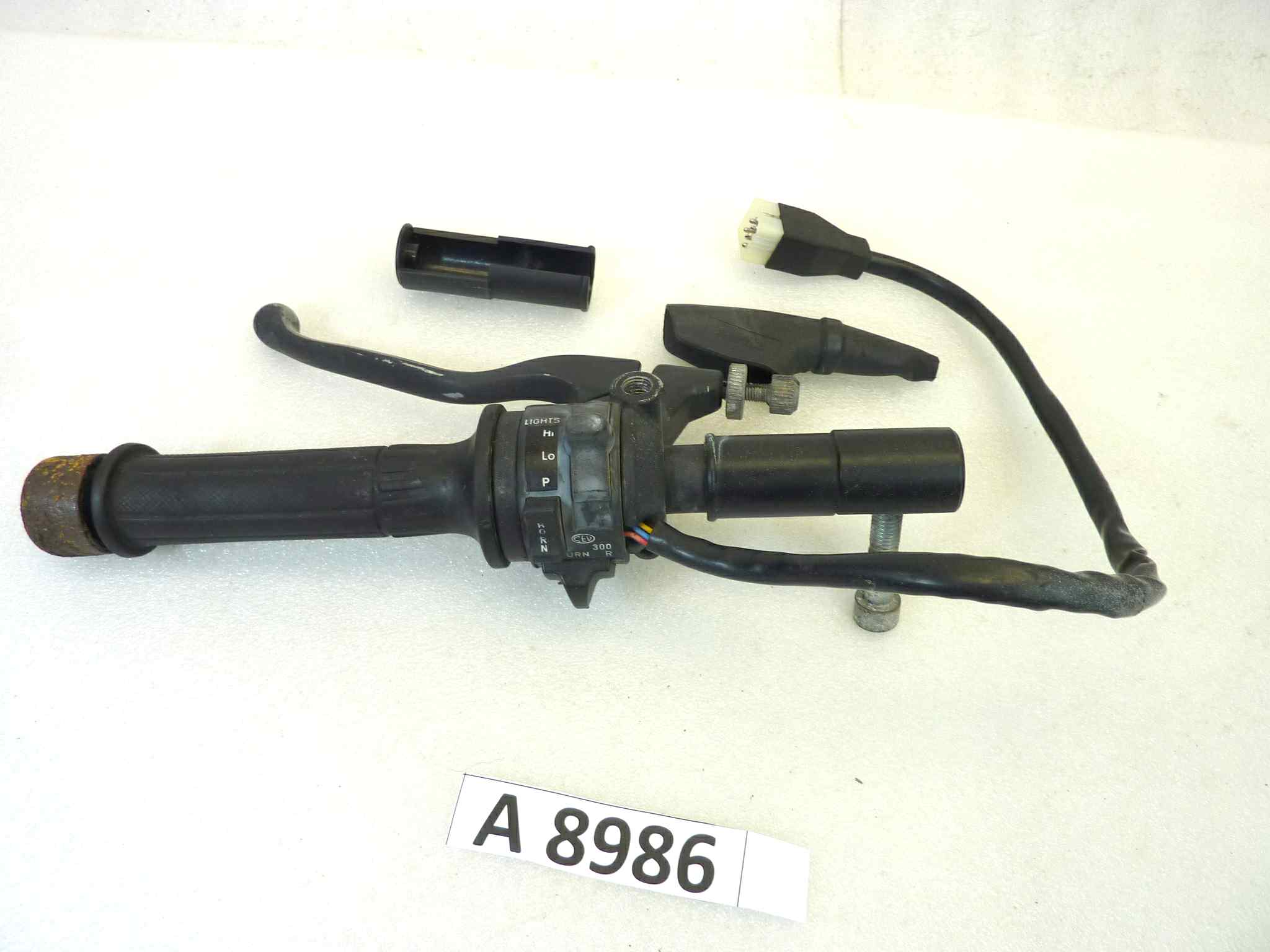 Comandi manubrio sinistro Aprilia AF1 50 1986 - 1987 tipo AB devio luci staffa leva frizione