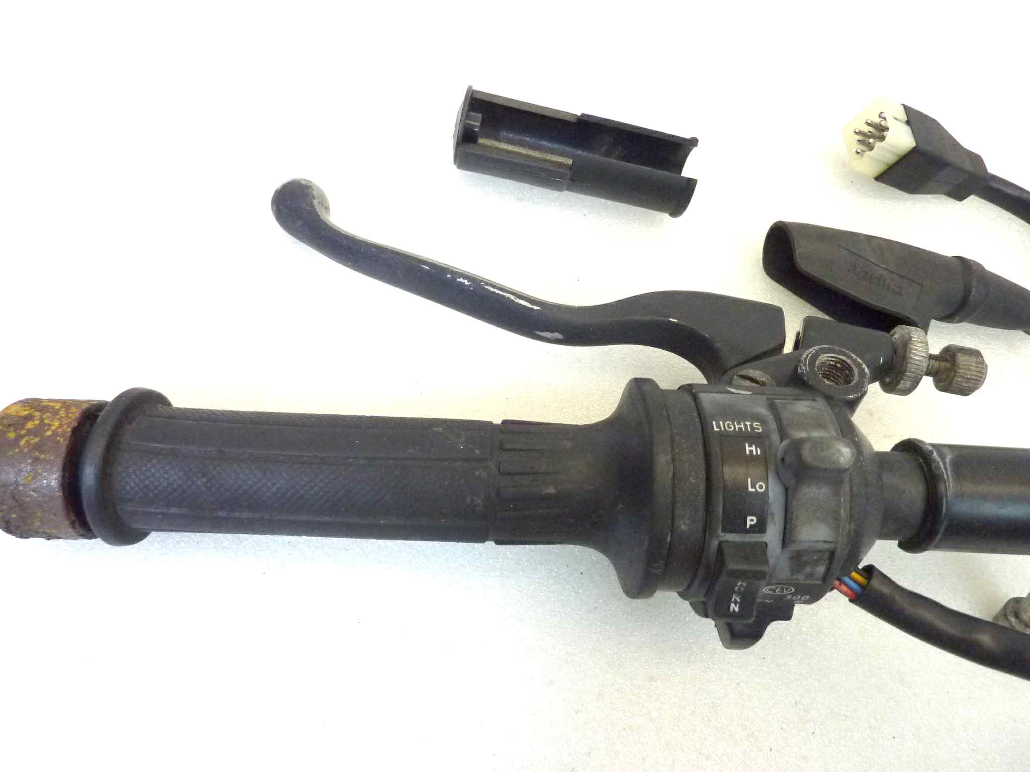 Comandi manubrio sinistro Aprilia AF1 50 1986 - 1987 tipo AB devio luci staffa leva frizione - immagine 2