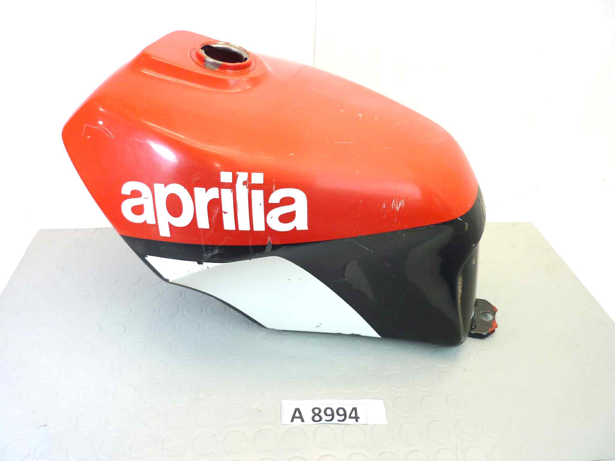 Serbatoio benzina Aprilia AF1 50 1986 - 1987 tipo AB carburante da trattare internamente