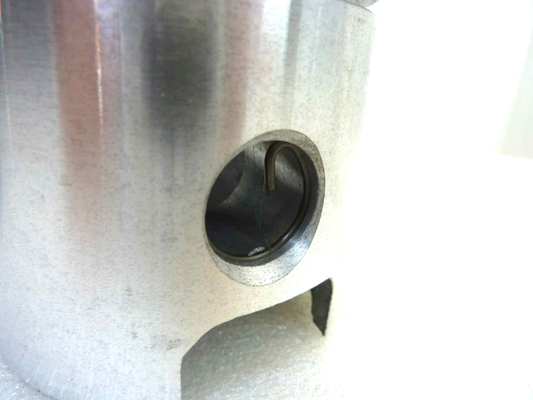 Pistone Piaggio Ape 200 Pistoni Gol diametro 71 cod 124 NUOVO Fondo di magazzino, VEDI FOTO, LEGGI DESCRIZIONE - immagine 10