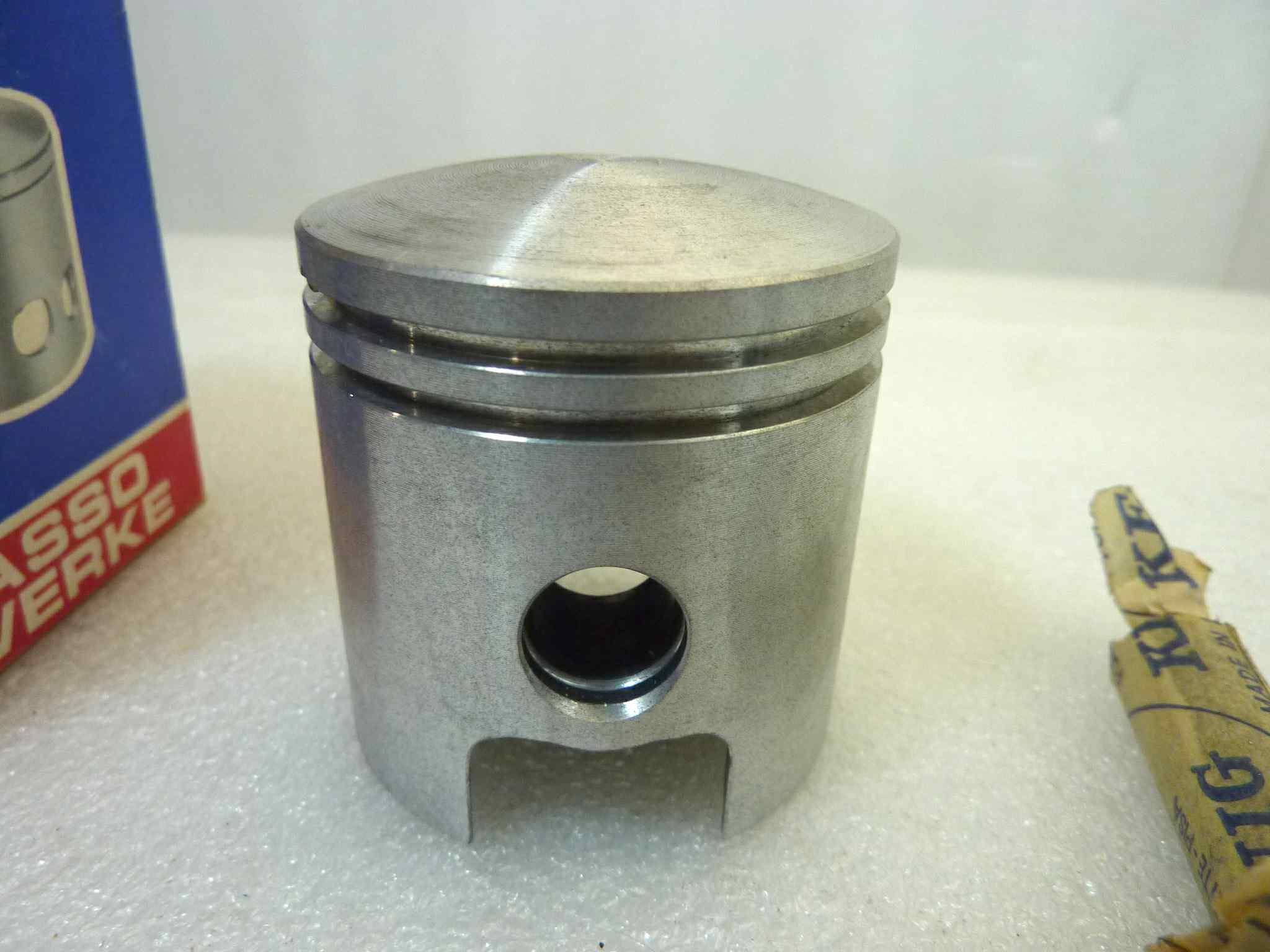 Pistone Piaggio Vespa Asso Werke diametro 48,4 cod 3918 NUOVO Fondo di magazzino, VEDI FOTO, LEGGI DESCRIZIONE - immagine 3