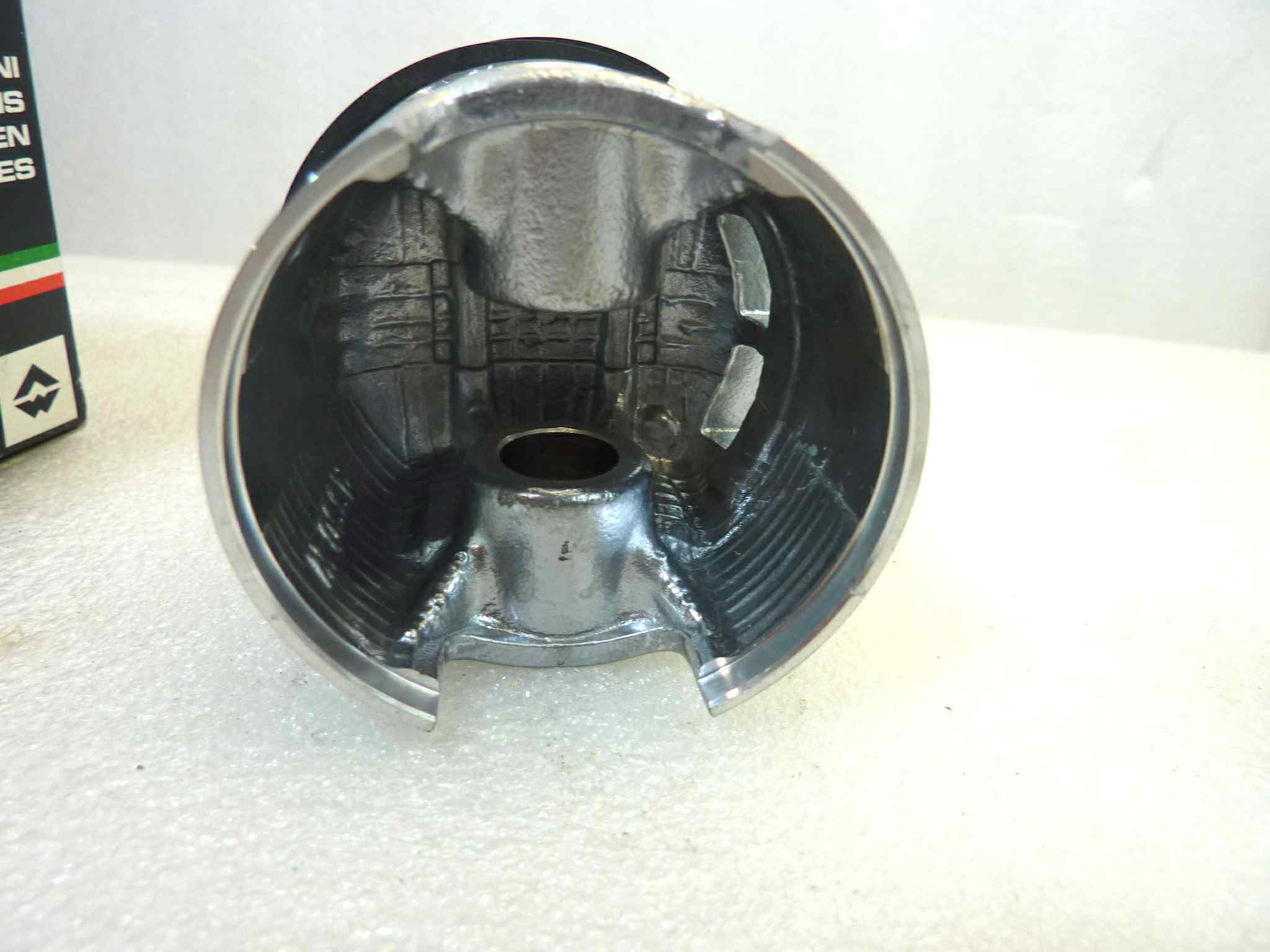 Pistone Piaggio Vespa Asso Werke diametro 55,4 cod VM 5506344 NUOVO Fondo di magazzino, VEDI FOTO, LEGGI DESCRIZIONE - immagine 9