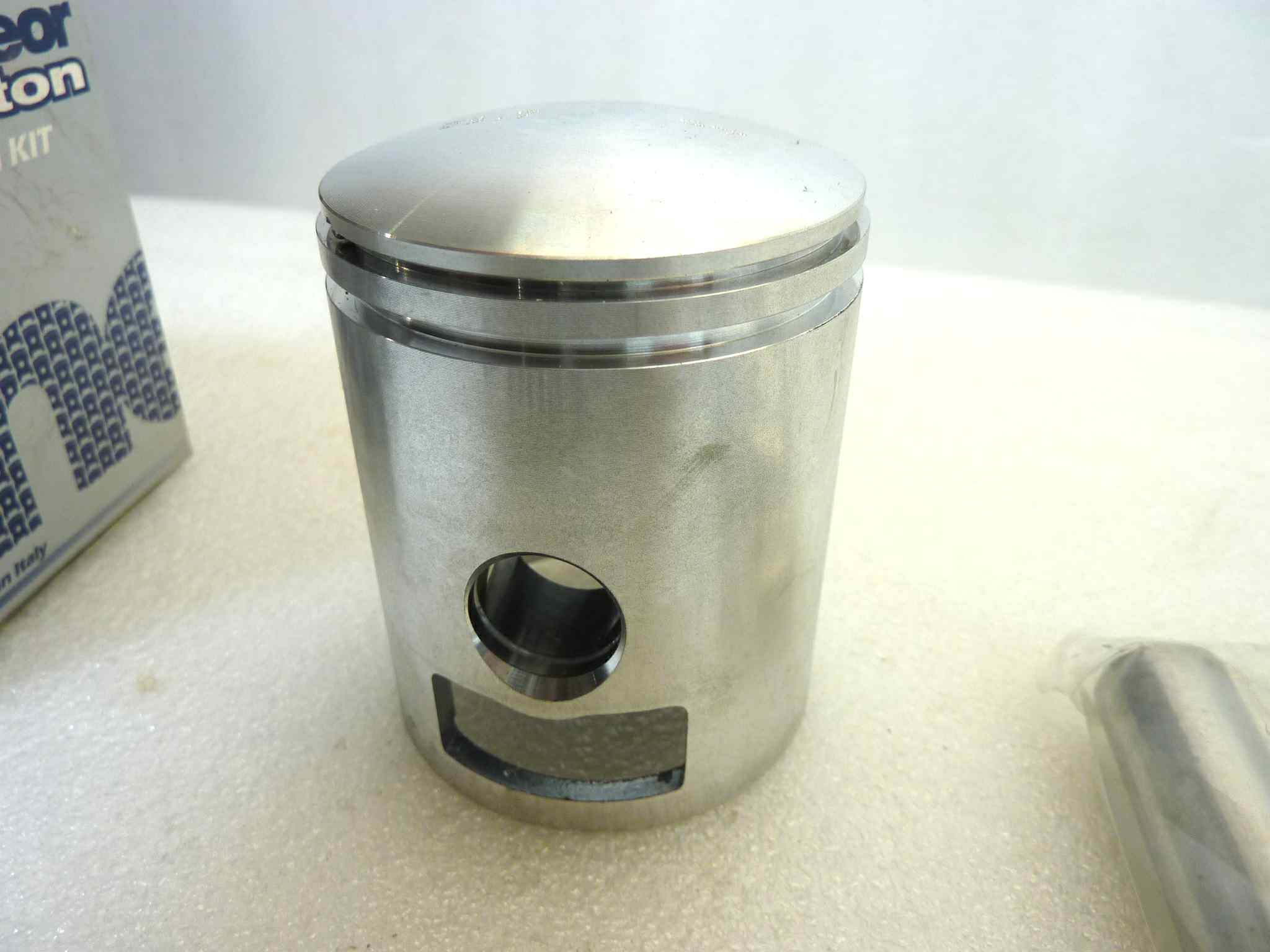 Pistone Piaggio Vespa P 125 K Meteor diametro 53,7 cod PC 1164120 no seeger NUOVO Fondo di magazzino, VEDI FOTO, LEGGI DESCRIZIONE - immagine 6