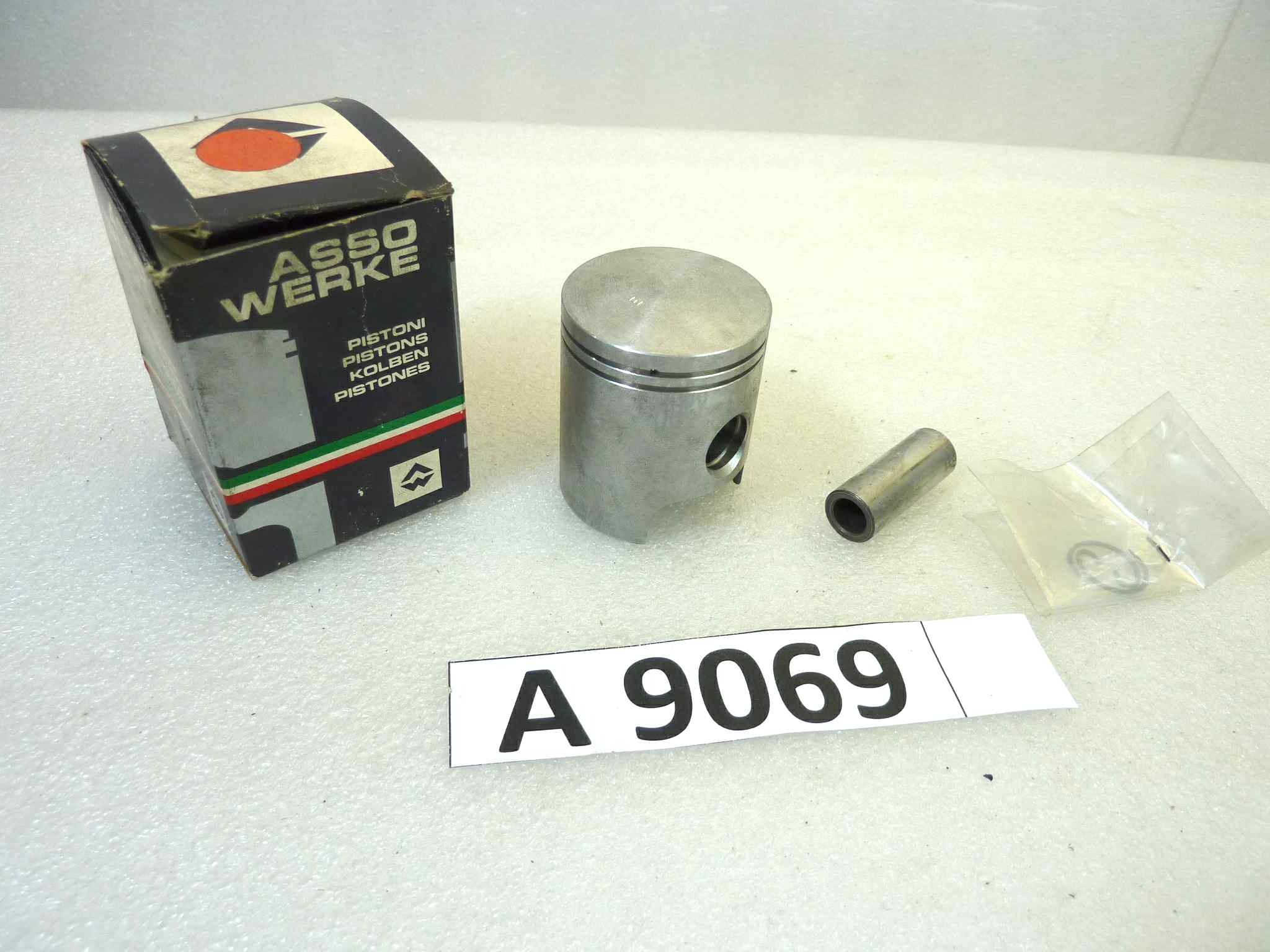 Pistone Gilera Asso Werke diametro STD 39 E cod 5147 senza fasce NUOVO Fondo di magazzino, VEDI FOTO, LEGGI DESCRIZIONE