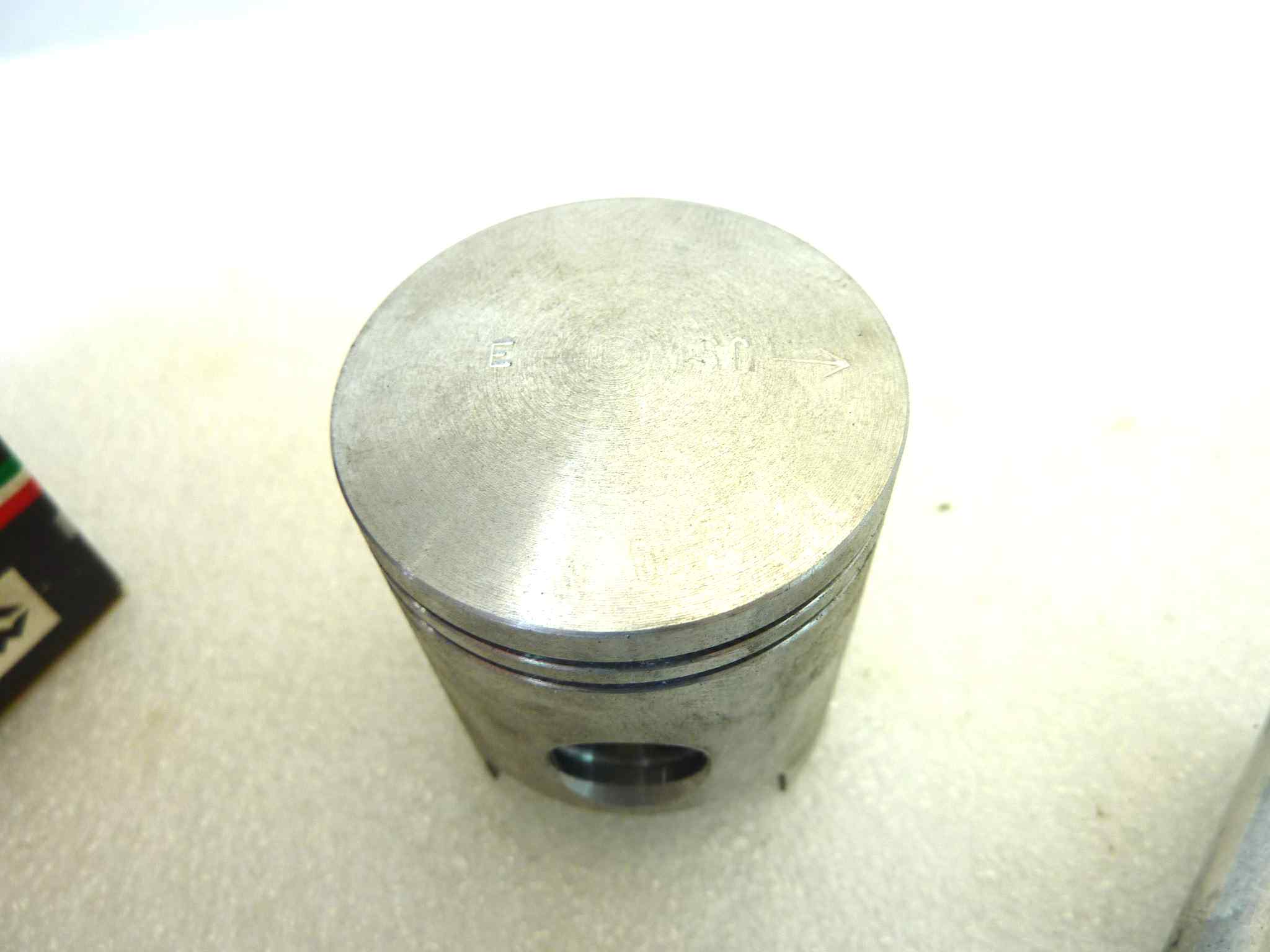 Pistone Gilera Asso Werke diametro STD 39 E cod 5147 senza fasce NUOVO Fondo di magazzino, VEDI FOTO, LEGGI DESCRIZIONE - immagine 8