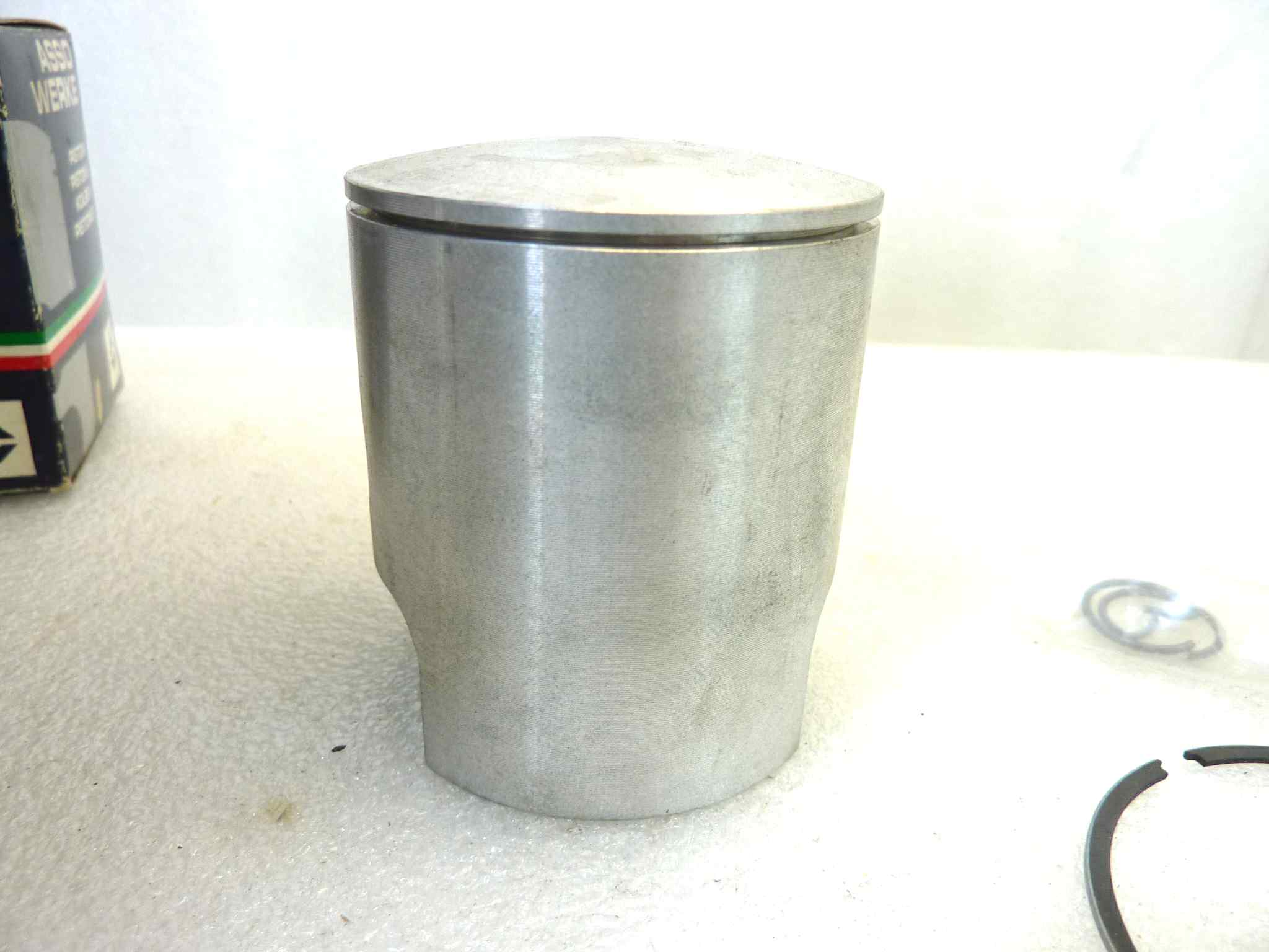Pistone MAC con fori Asso Werke diametro 54,4 cod 4245 FO5400 no spinotto NUOVO Fondo di magazzino, VEDI FOTO, LEGGI DESCRIZIONE - immagine 4