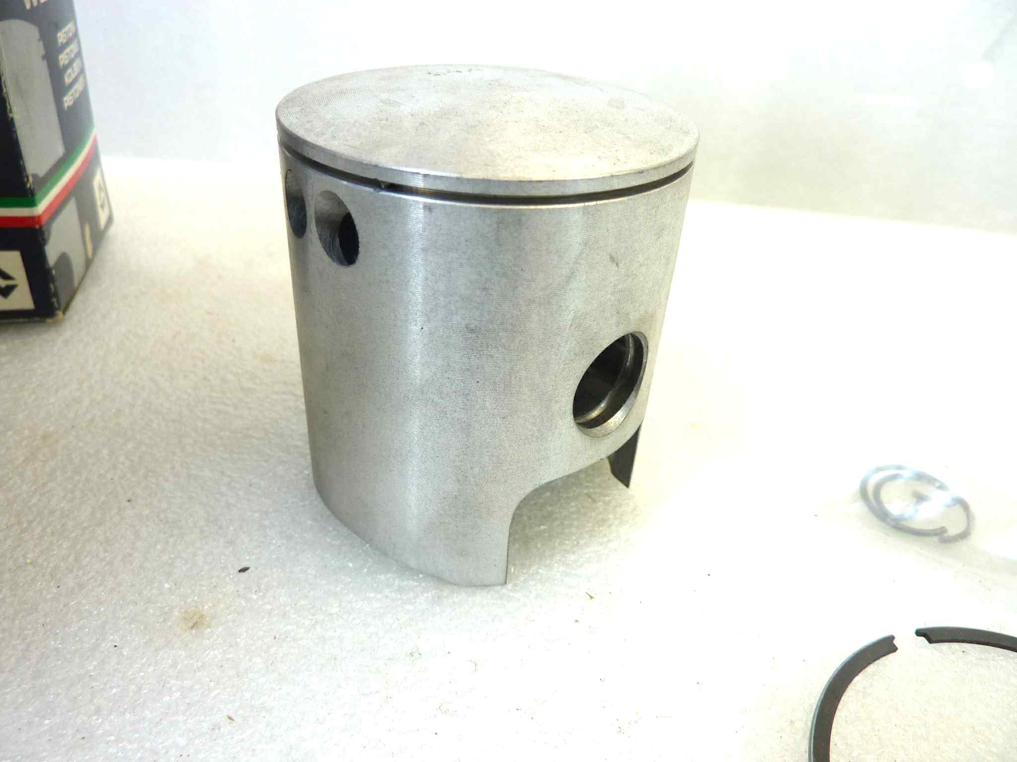 Pistone MAC con fori Asso Werke diametro 54,4 cod 4245 FO5400 no spinotto NUOVO Fondo di magazzino, VEDI FOTO, LEGGI DESCRIZIONE - immagine 7