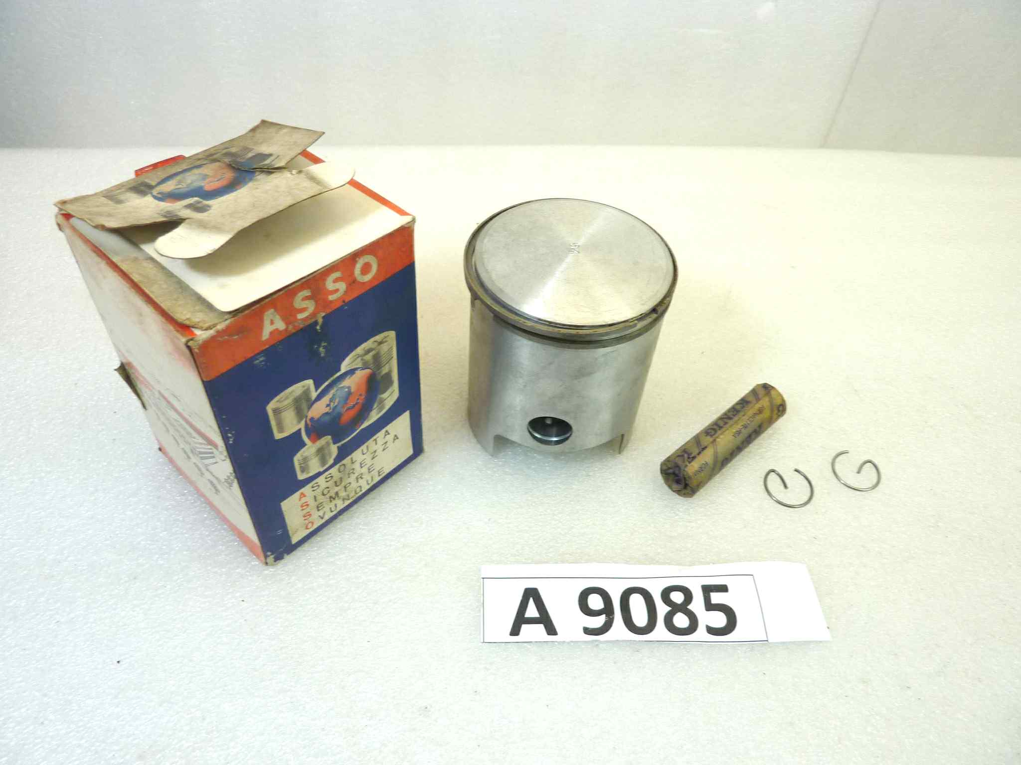 Pistone KTM Asso diametro 64 cod 3585 NUOVO Fondo di magazzino, VEDI FOTO, LEGGI DESCRIZIONE