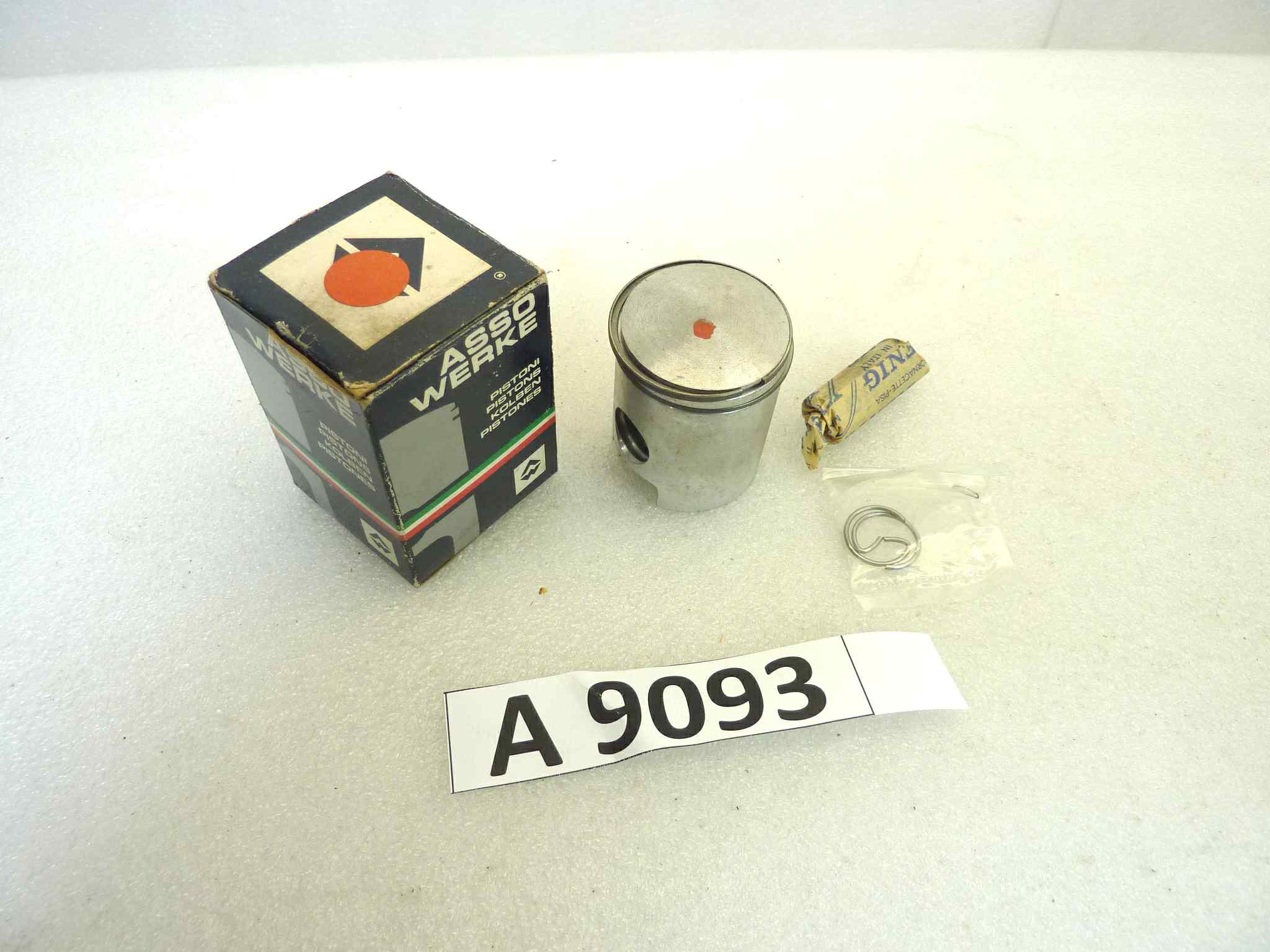 Pistone Beta Asso Werke diametro 38 (rossi) cod 3421 NUOVO Fondo di magazzino, VEDI FOTO, LEGGI DESCRIZIONE