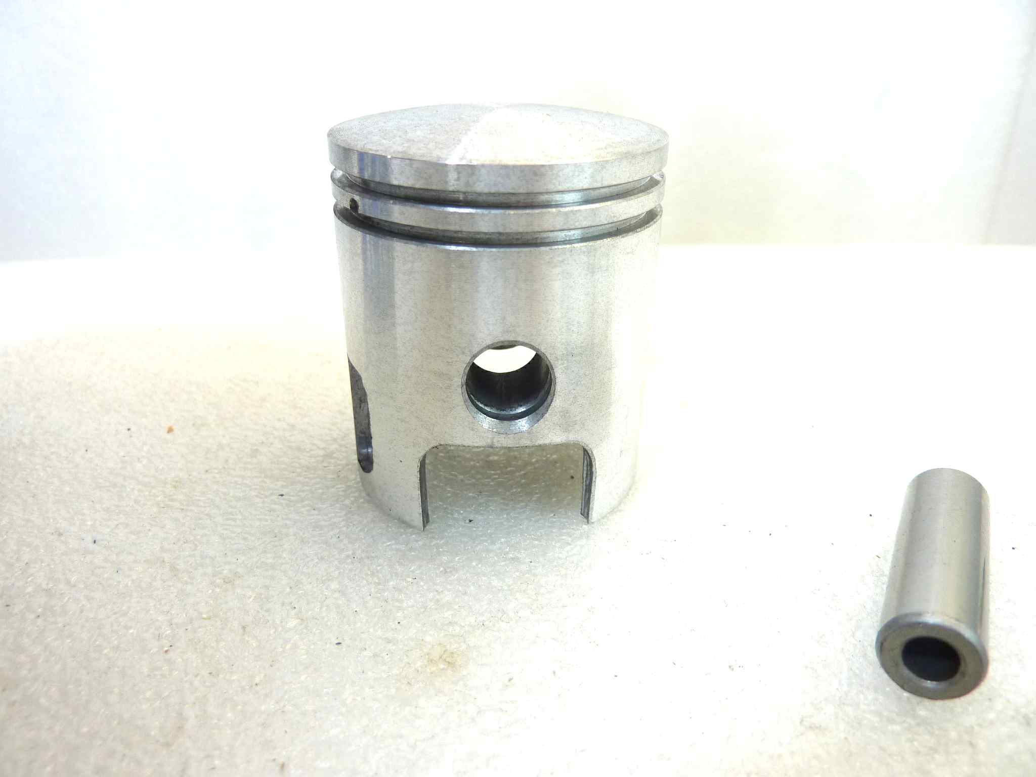 Pistone Aprilia Yamaha Pistoni Gol diametro 42 cod 800 NUOVO Fondo di magazzino, VEDI FOTO, LEGGI DESCRIZIONE - immagine 4