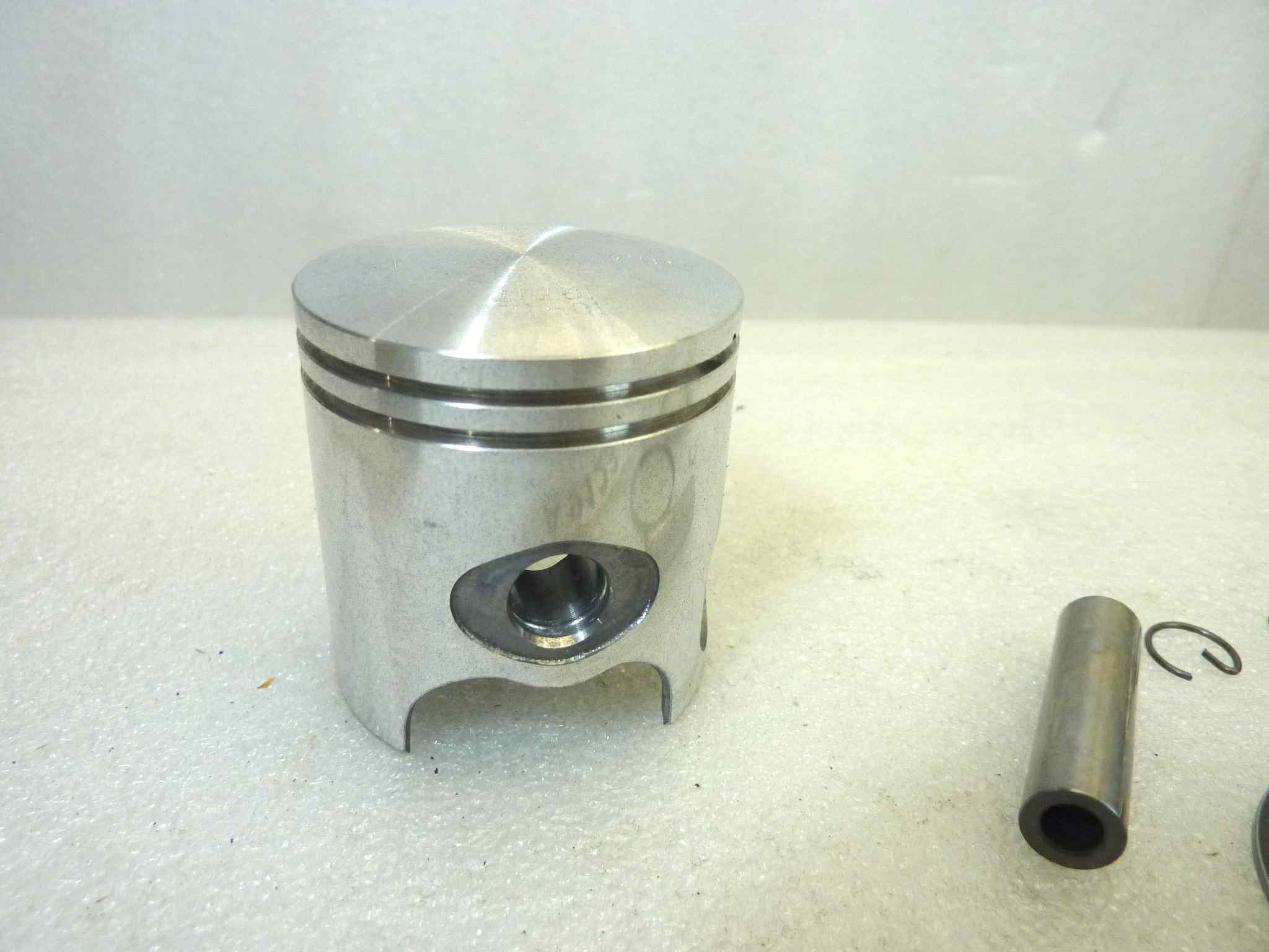 Pistone Minarelli trasf. Yamaha Vertex diametro 46,4 cod 22372040 NUOVO Fondo di magazzino, VEDI FOTO, LEGGI DESCRIZIONE - immagine 3