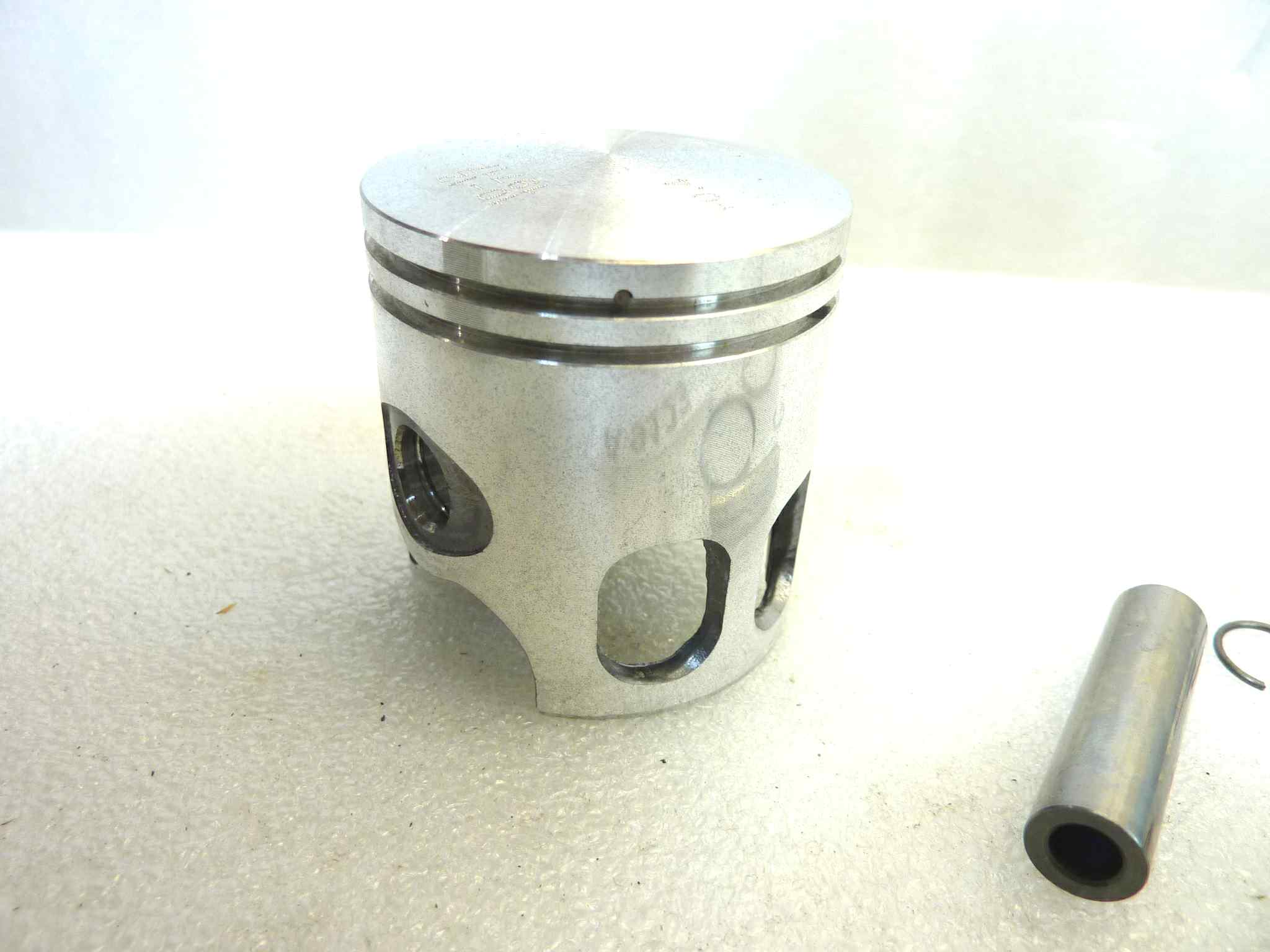 Pistone Minarelli trasf. Yamaha Vertex diametro 46,4 cod 22372040 NUOVO Fondo di magazzino, VEDI FOTO, LEGGI DESCRIZIONE - immagine 4
