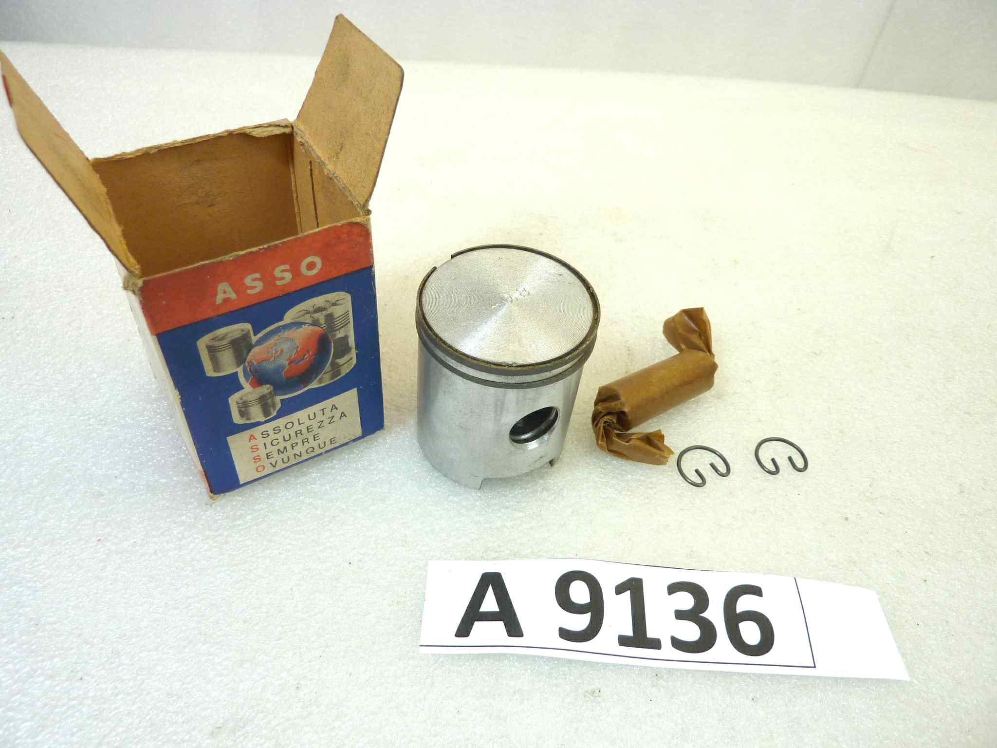 Pistone Benelli Asso diametro 40,8 cod 3319 NUOVO Fondo di magazzino, VEDI FOTO, LEGGI DESCRIZIONE