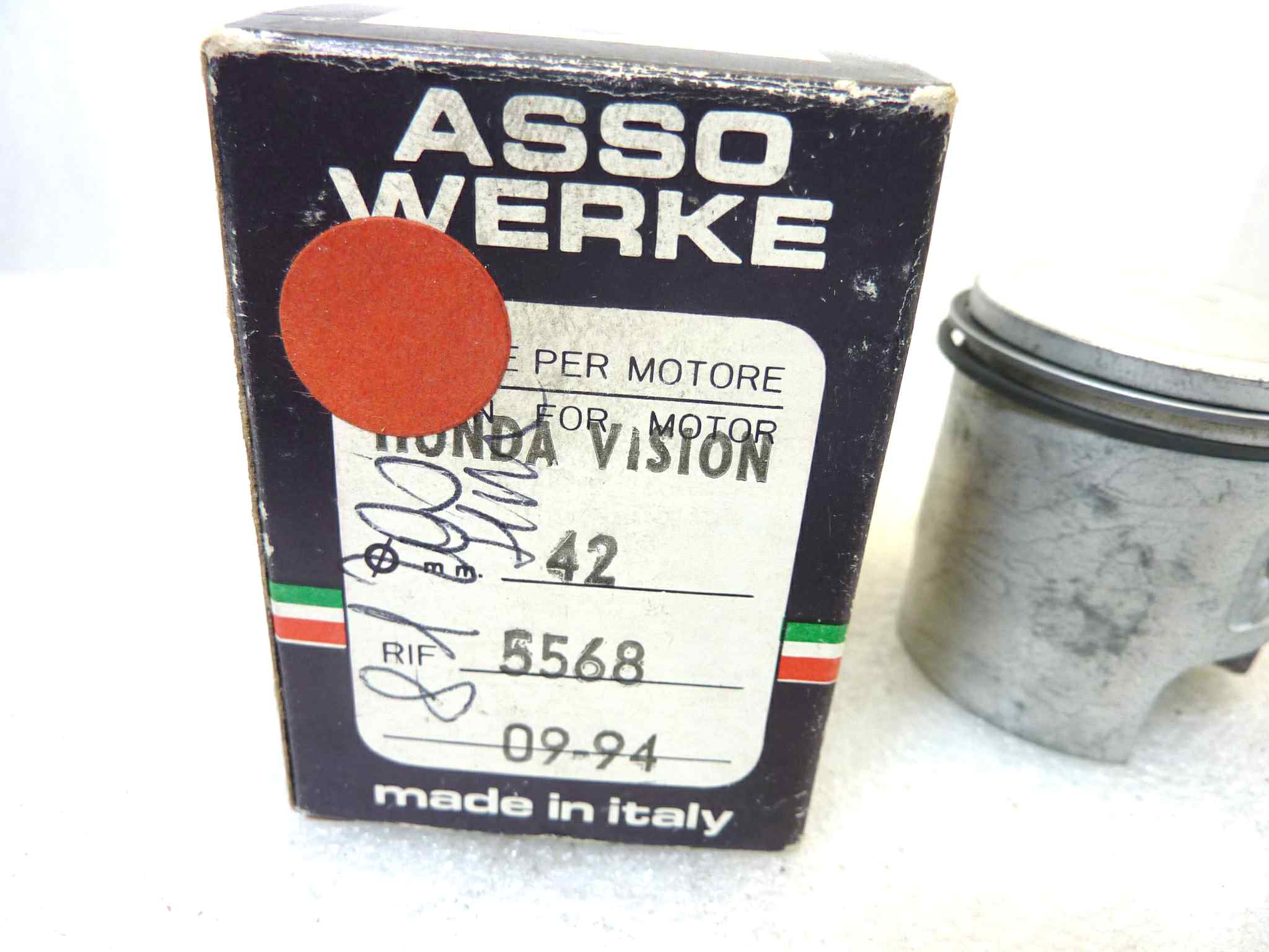 Pistone Honda Vision Asso Werke diametro 42 cod 5568 NUOVO Fondo di magazzino, VEDI FOTO, LEGGI DESCRIZIONE - immagine 2