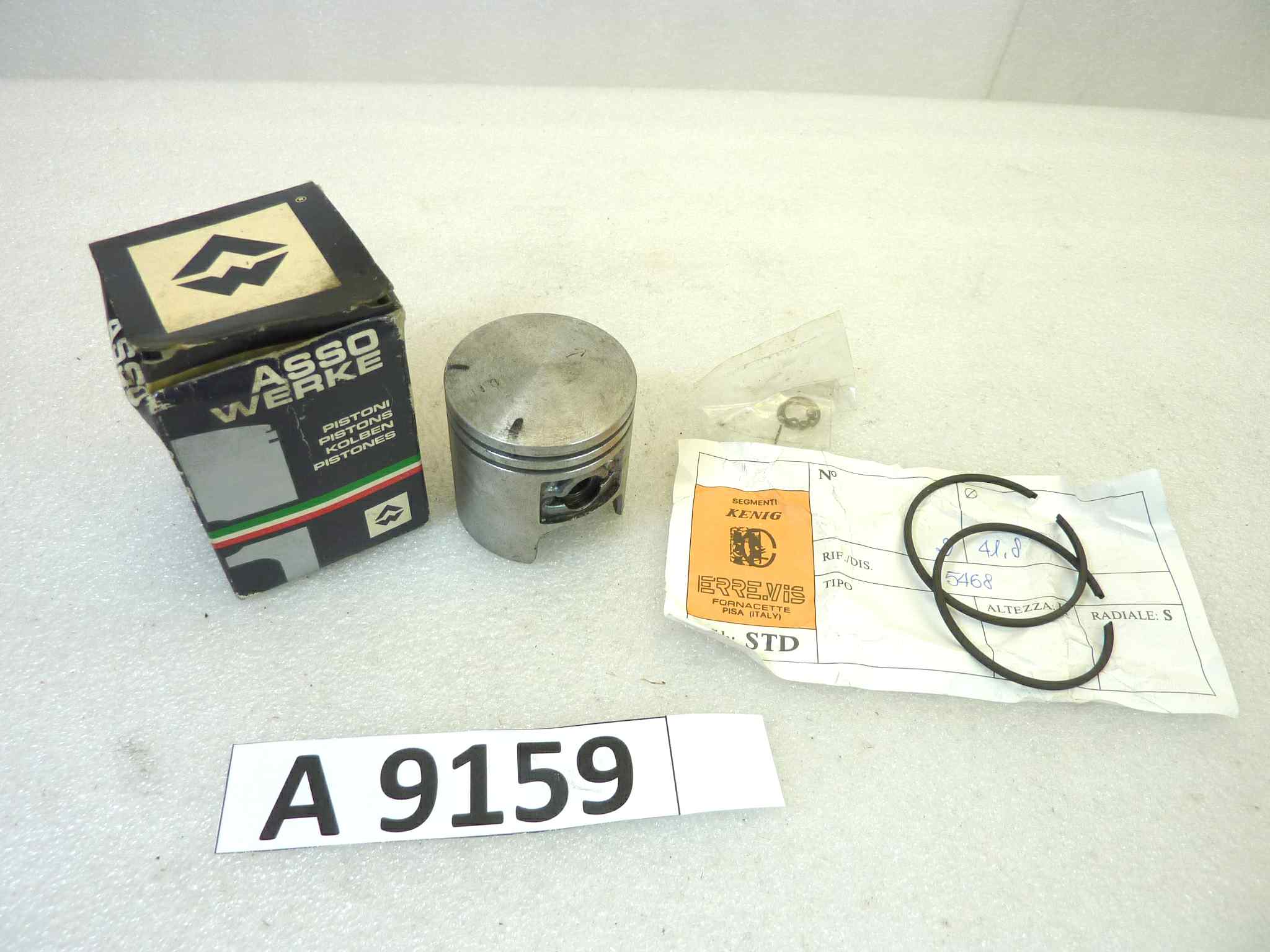 Pistone Honda Asso Werke diametro 41,8 cod 5468 NUOVO Fondo di magazzino, VEDI FOTO, LEGGI DESCRIZIONE