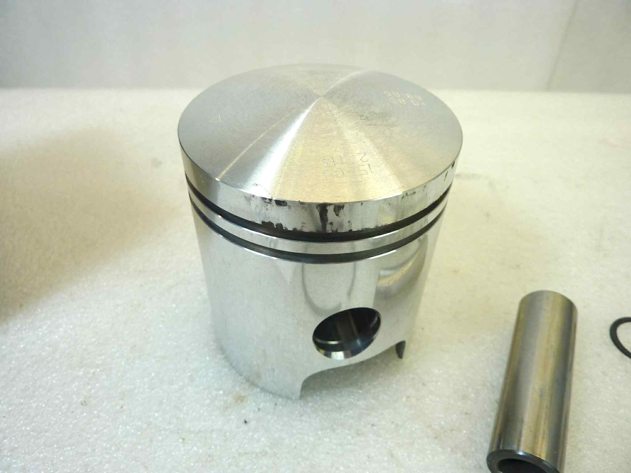Pistone Piaggio Ape 200cc Vertex diametro 68,8 (oversize +0,80) cod 21962080 NUOVO Fondo di magazzino, VEDI FOTO, LEGGI DESCRIZIONE - immagine 4