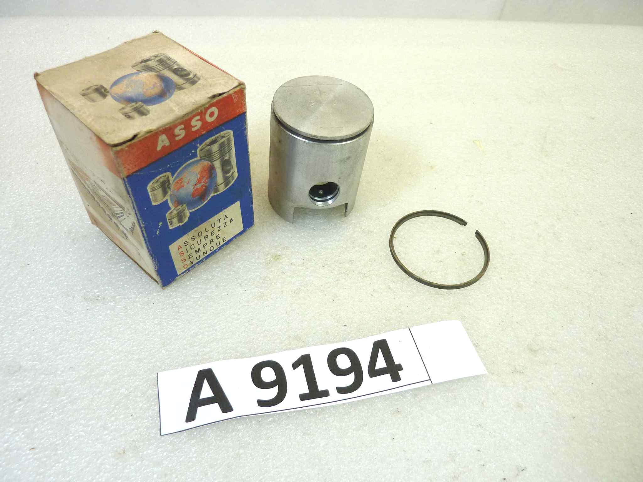 Pistone FBM Asso diametro 39,4 cod 3462 no spinotto no seeger NUOVO Fondo di magazzino, VEDI FOTO, LEGGI DESCRIZIONE