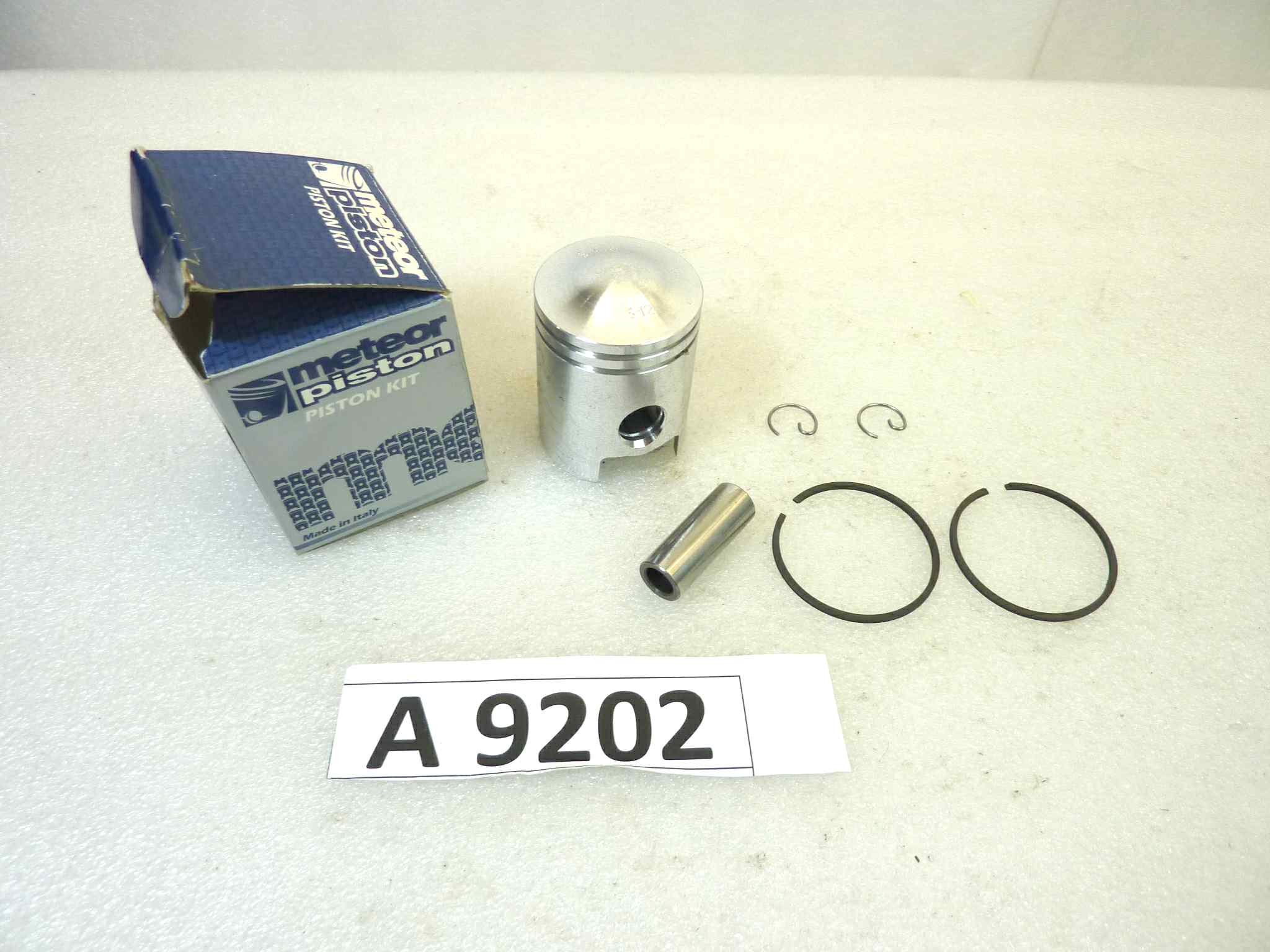 Pistone Minarelli 50cc Super Meteor diametro 39,8 cod PC 0628100 spinotto da 12 NUOVO Fondo di magazzino, VEDI FOTO, LEGGI DESCRIZIONE