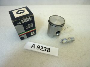 Pistone FBM Asso Werke diametro 39,8 cod 2845 NUOVO Fondo di magazzino, VEDI FOTO, LEGGI DESCRIZIONE