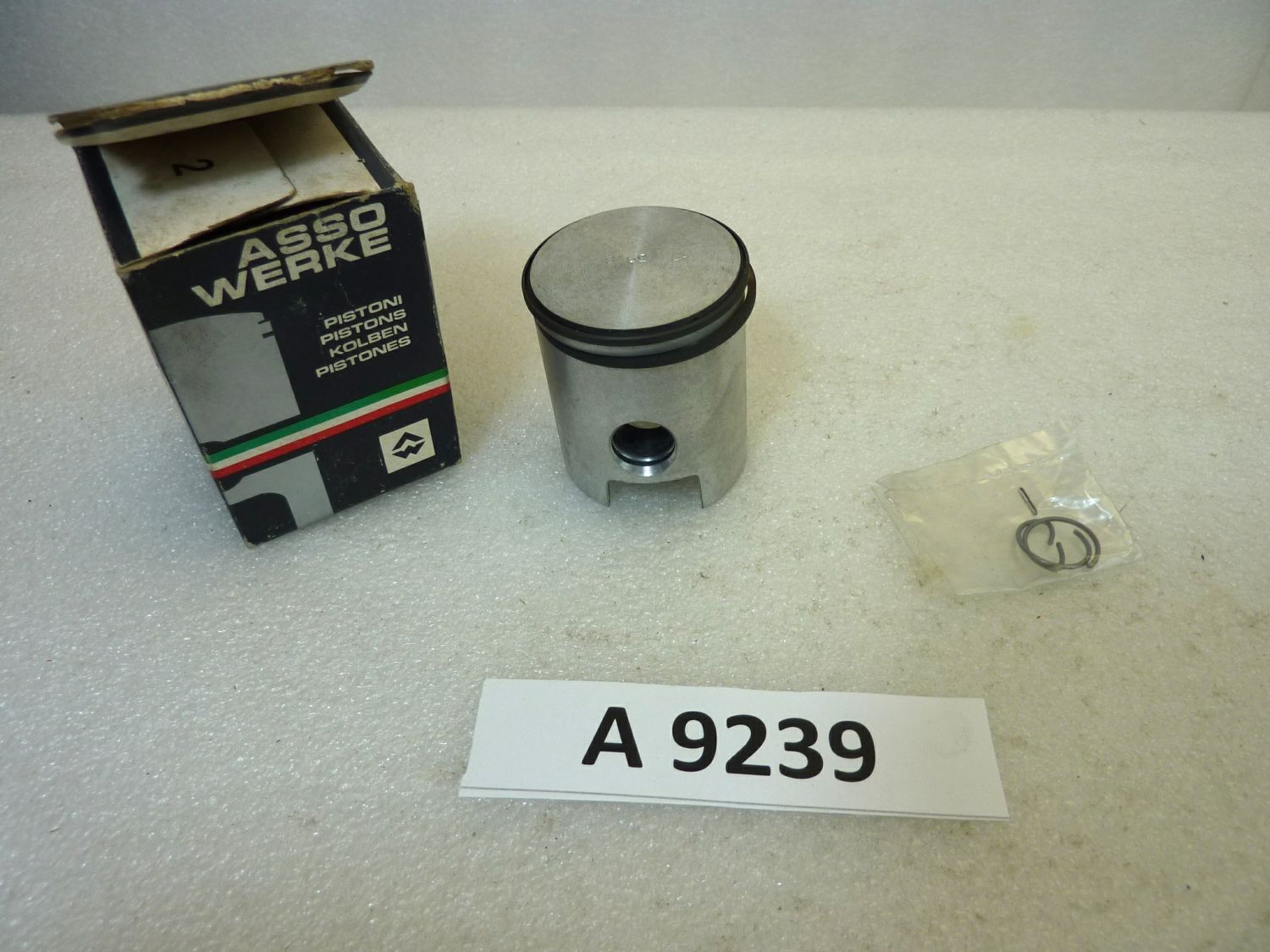 Pistone FBM Asso Werke diametro 39,8 cod 2845 no spinotto NUOVO Fondo di magazzino, VEDI FOTO, LEGGI DESCRIZIONE